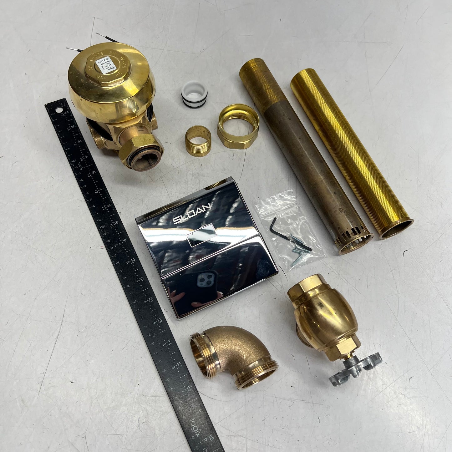 SLOAN Concealed Sensor Hardwired Water Closet 1.28 GPF Brass 152 ESS TM0