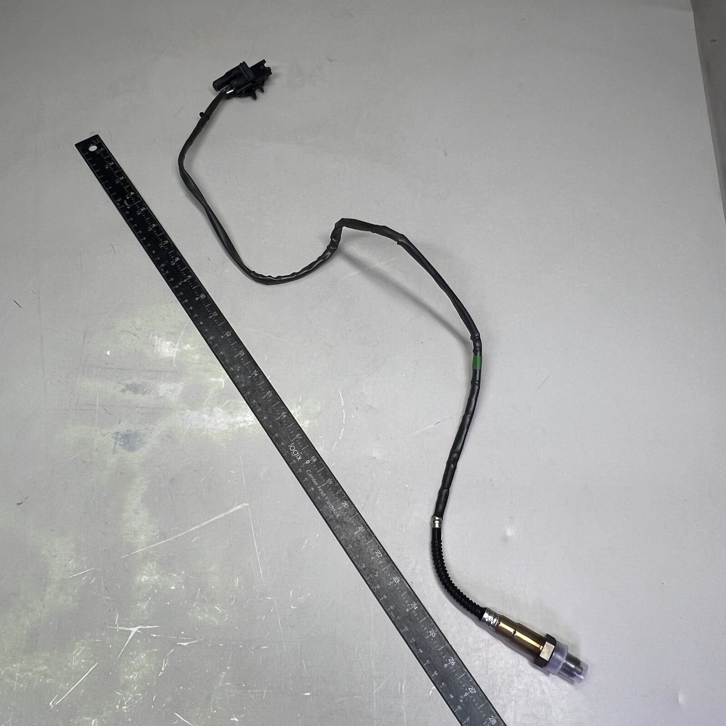 BOSCH Oxygen Sensor Male Connect Standard Replacement For Volvo Vehicles 17188