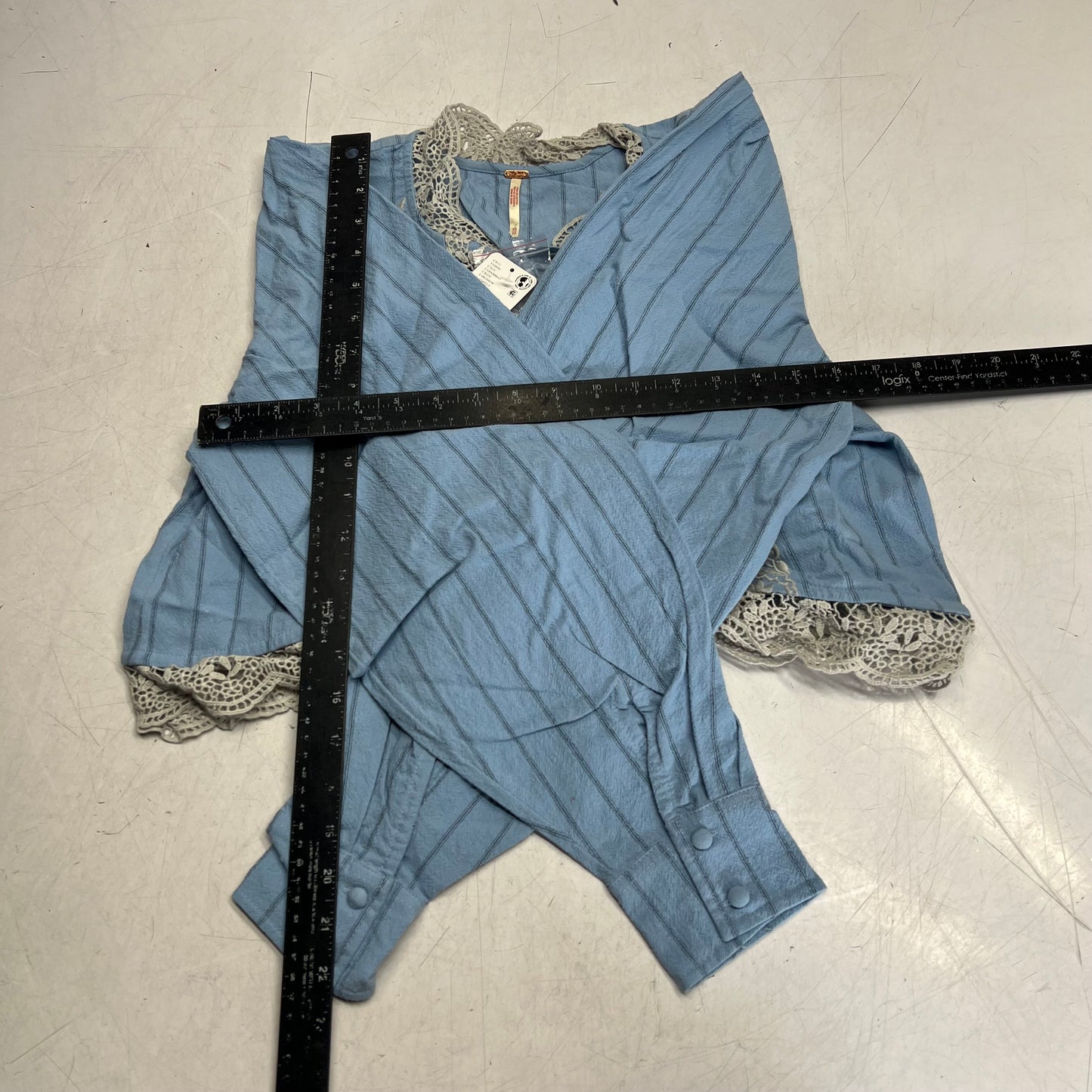 FREE PEOPLE Bali Jude Embroidered Lace Top Women's Sz XS Chambray 103467213