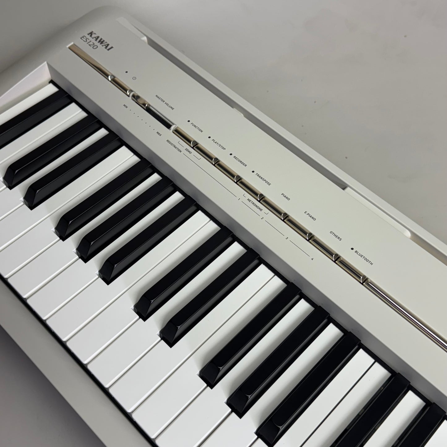 KAWAI Portable Digital Piano Sz 50” L x 10” W x 5.5” H Light Gray ES120