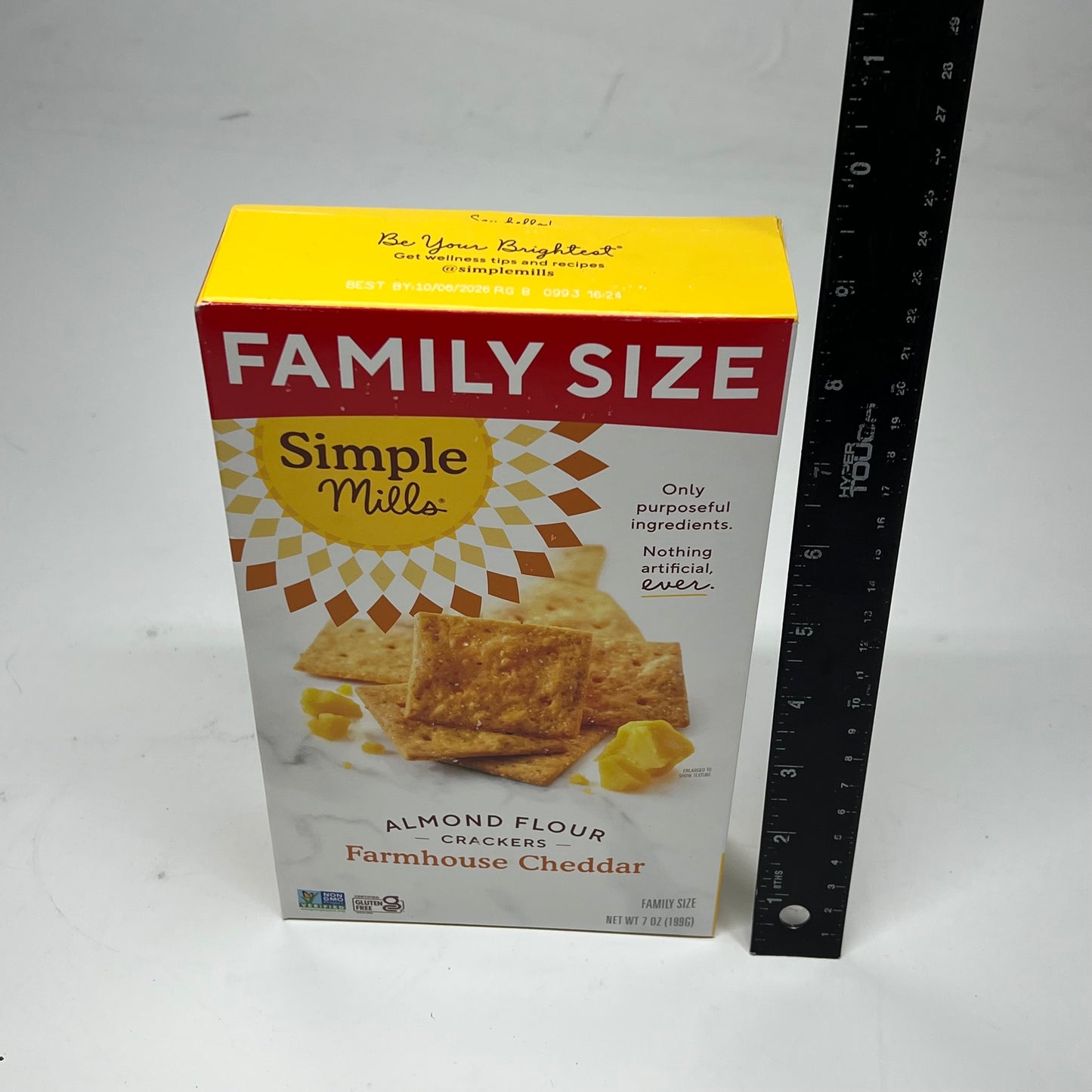 ZA@ SIMPLE MILLS (6 PACK) Farmhouse Cheddar Almond Flour Crackers Family Size 7oz BB 10/26