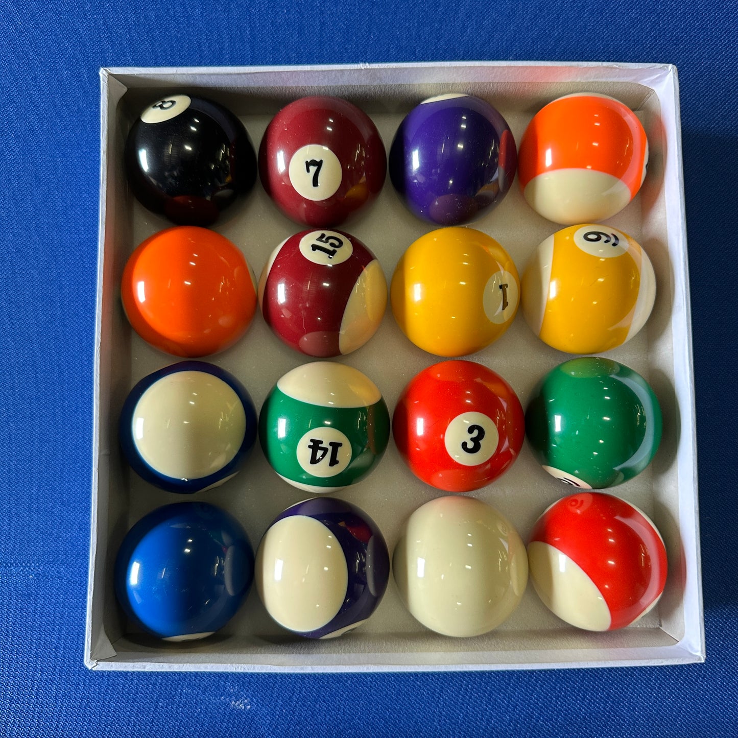 ZA HATHAWAY Pool Table Blue/White 55"x96" (Damaged Felt) PayWut