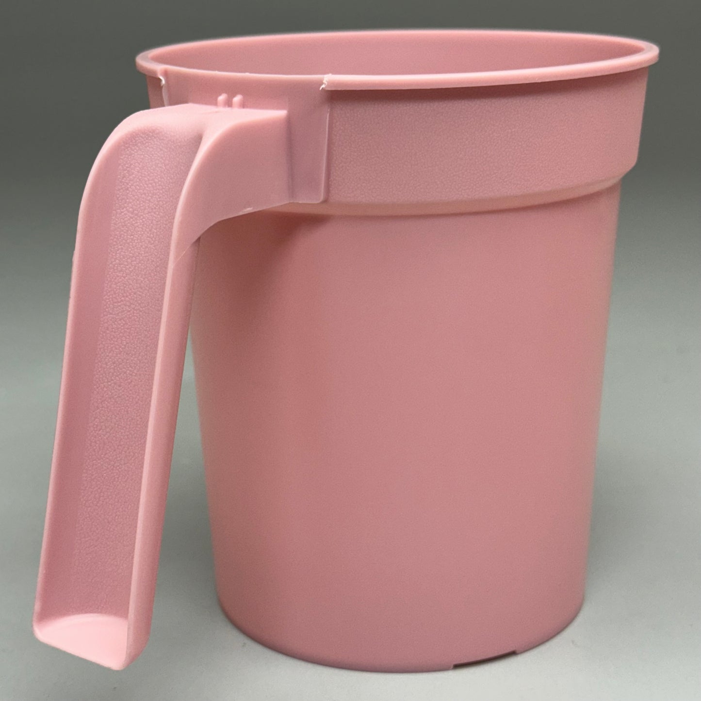 MEDEGEN 10Pk Medical Water Pitcher 28oz 5 1/2”Hx4 1/2”W Pink