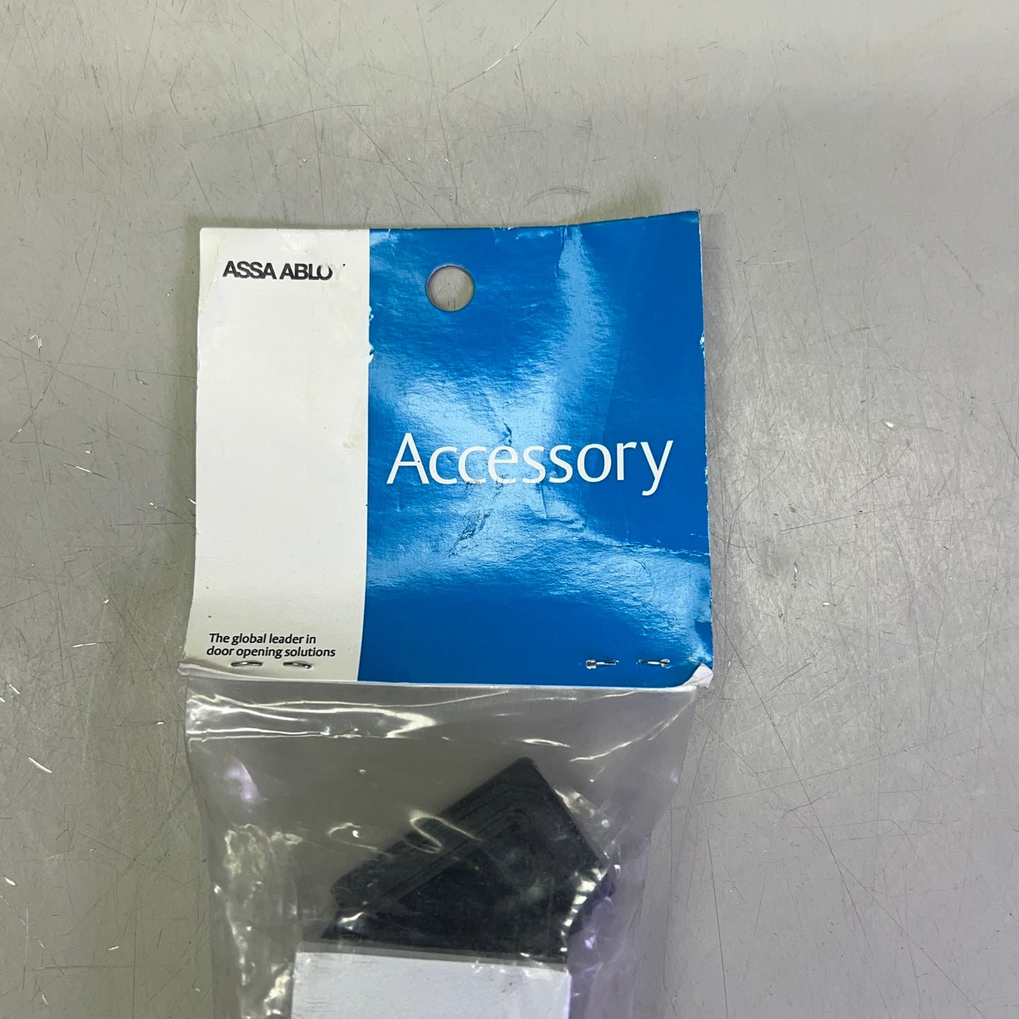 ASSA ABLOY Universal Header Bracket For Magnalock 1"x1-1/2"x10" UHB-CL-8