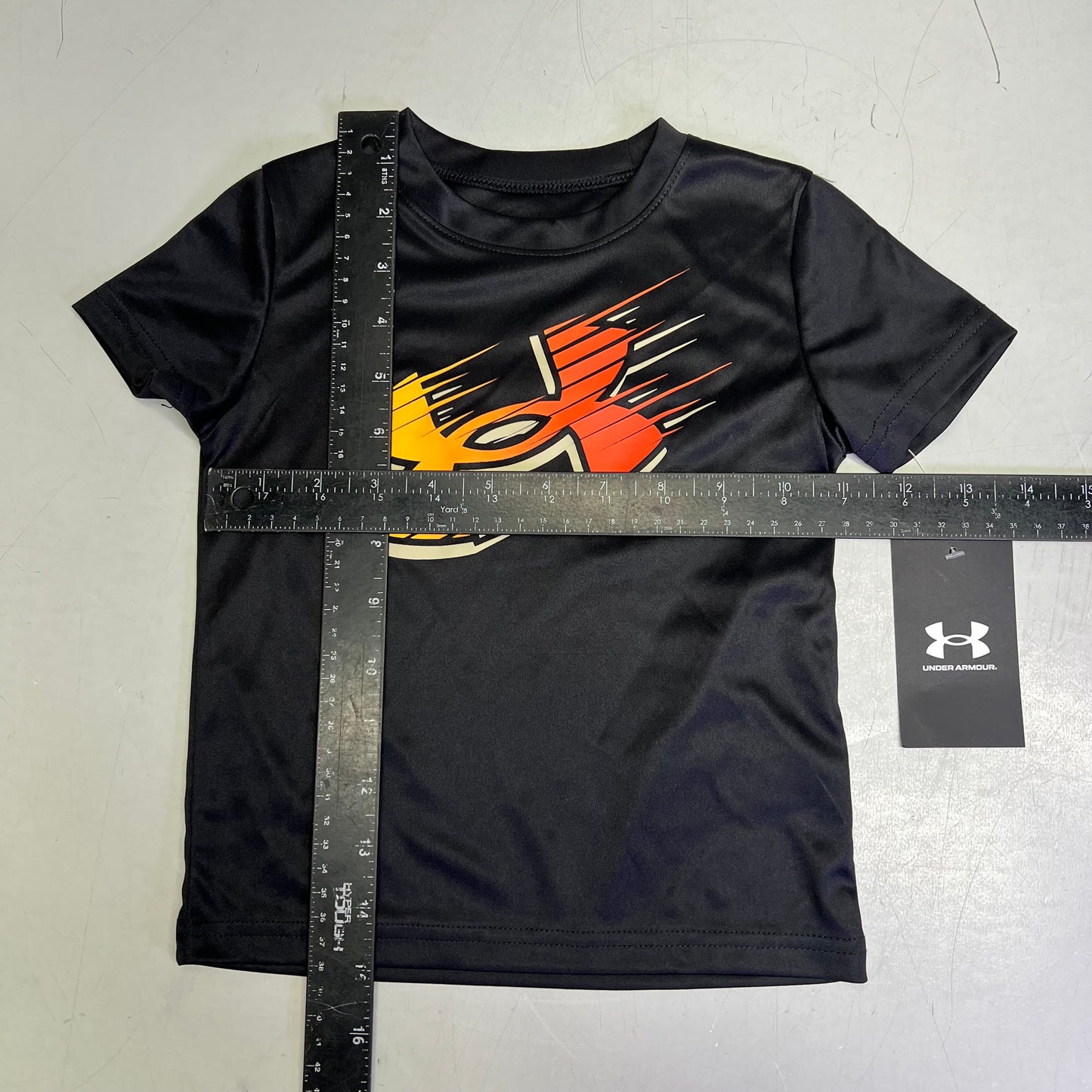 UNDER ARMOUR Toddler Woven T-Shirt & Shorts Set Boys Sz 2T Khaki/Black UASII38D