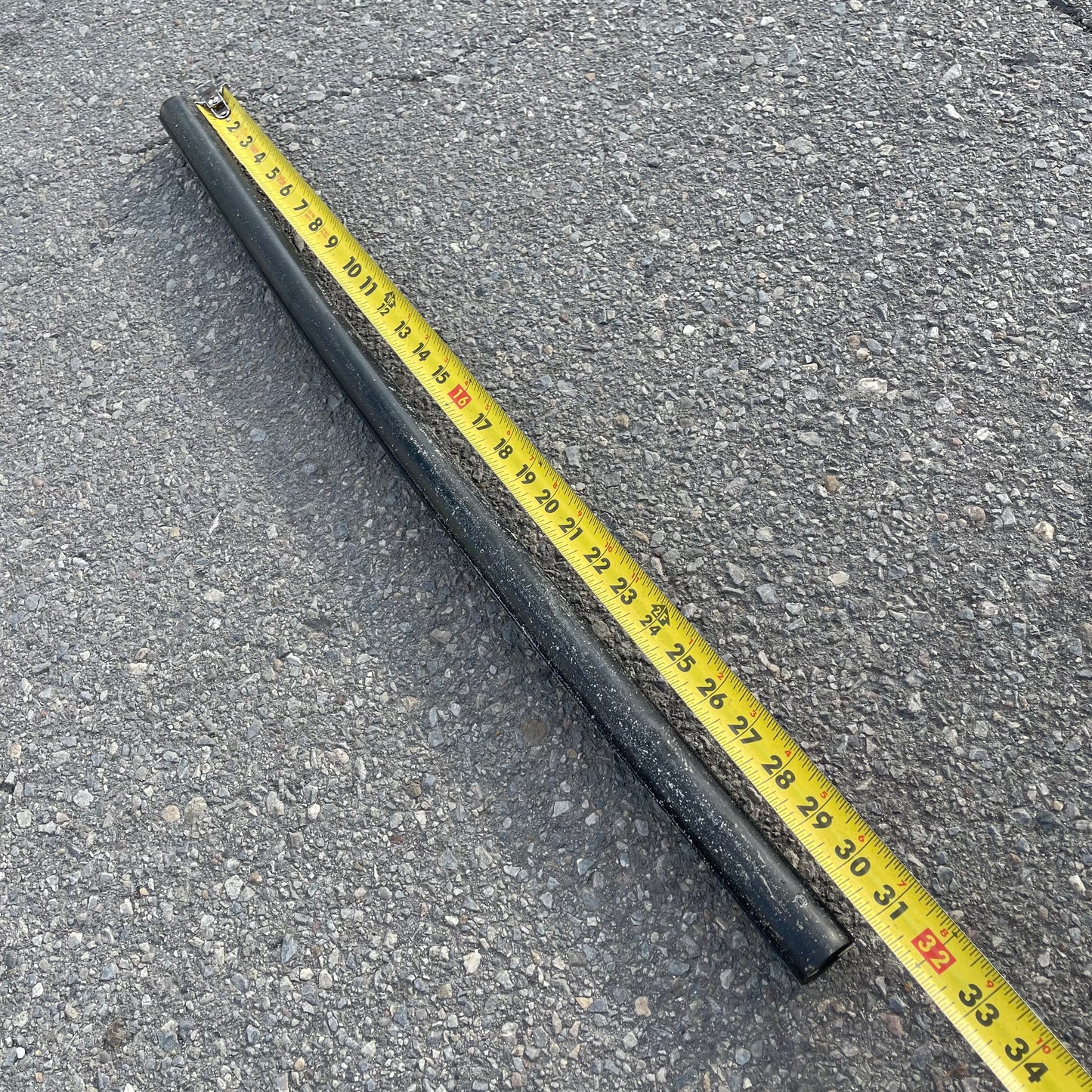 ZA@ Pallet of UNBRANDED Solid Core TA Rubber Cord 1.250" D X 31." L (AS-IS)