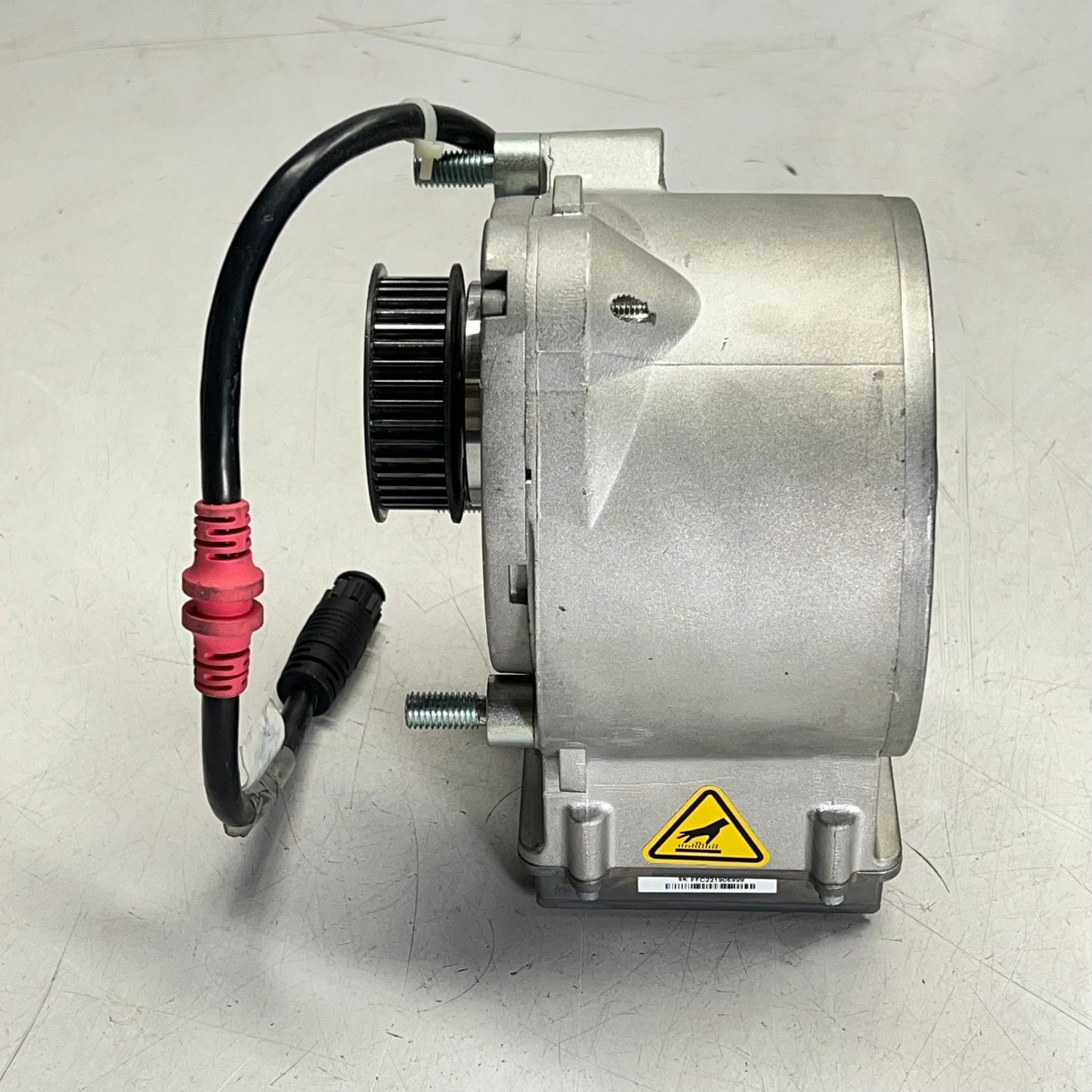 NIDEC Brushless Permanent Magnet Gear Motor 3 Phase 30-48V 600-01782