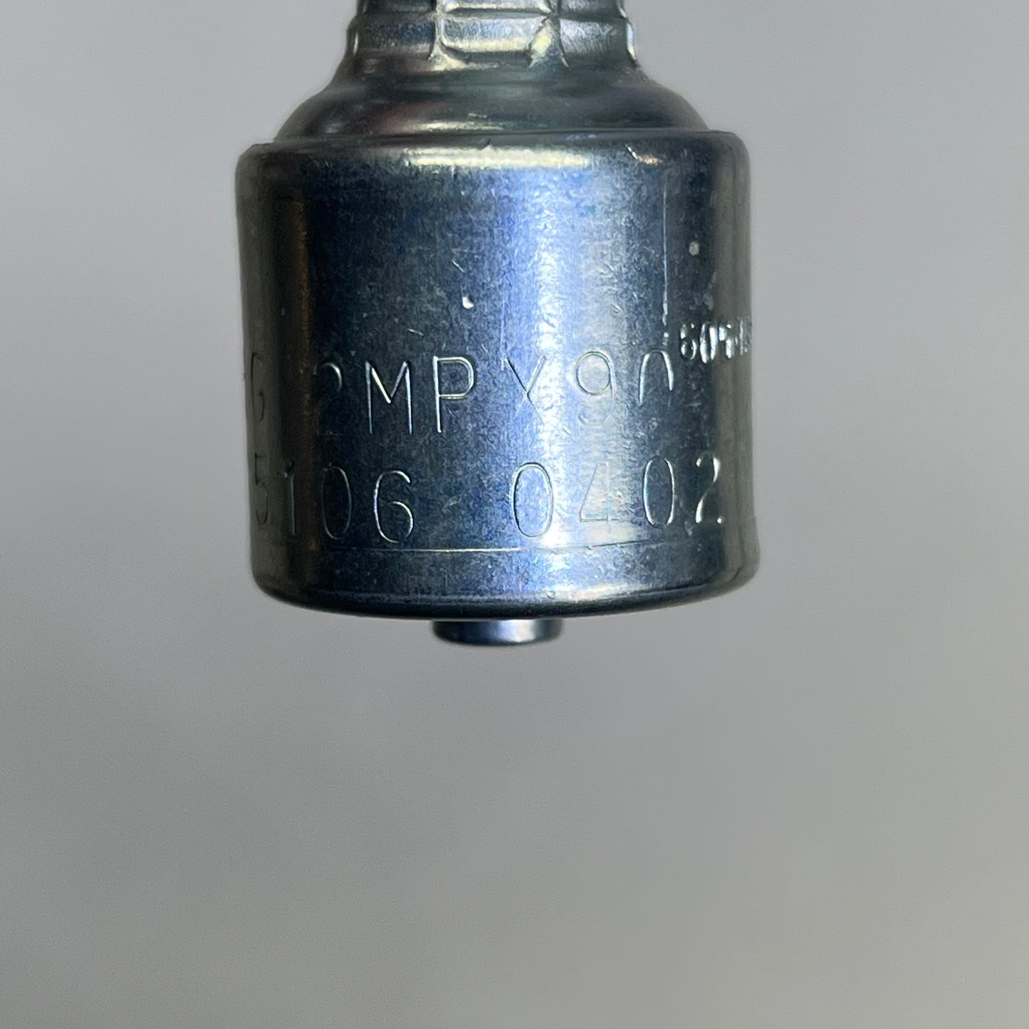 GATES Male Pipe Swivel Megacrimp Coupling  1/4" x 1.75" 90° Block G25106-0402
