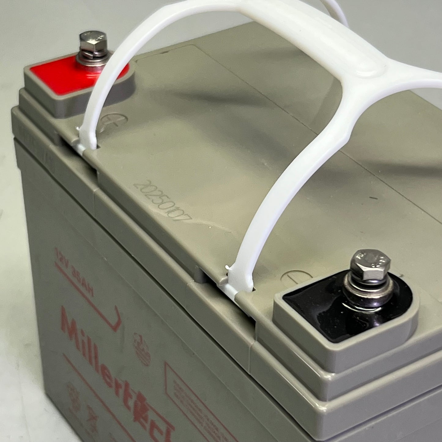 MILLERTECH Valved Regulated Lead-Acid Battery 12V 35Ah