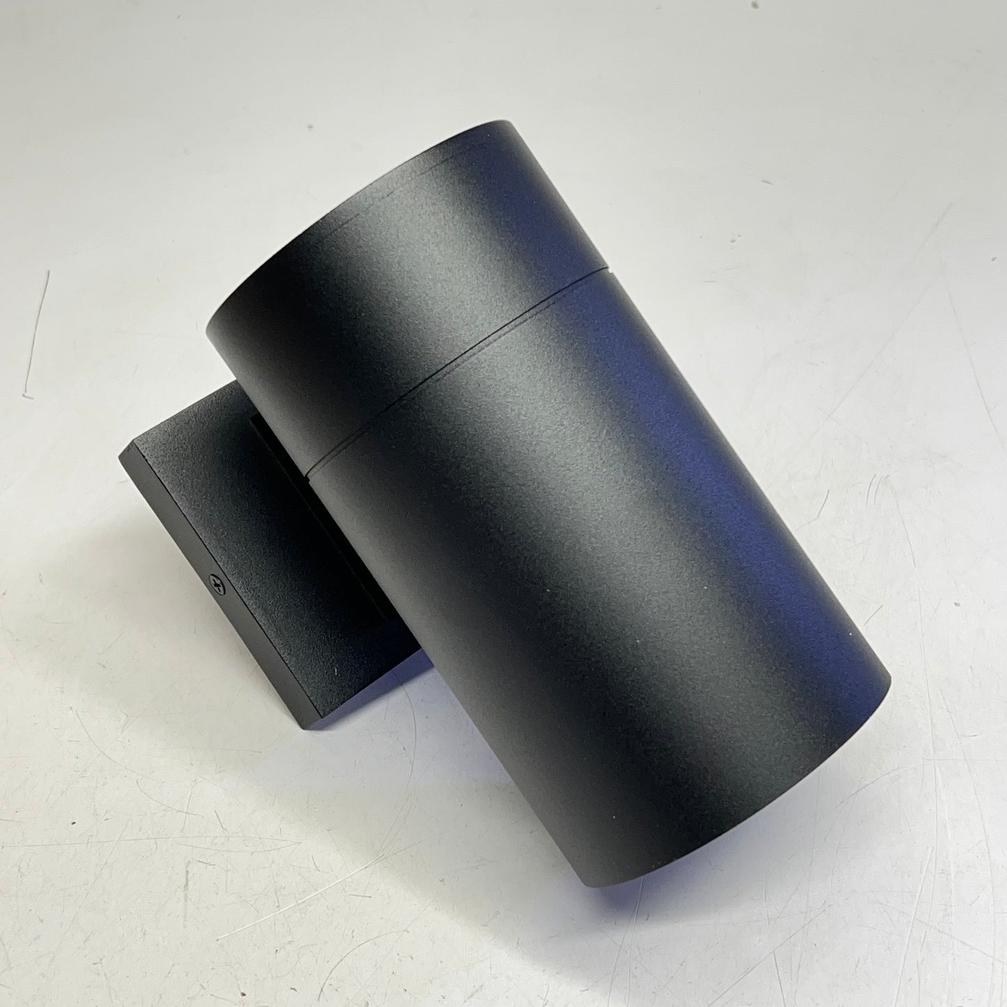 QUORUM  Main Street Cylinder 1 Light Outdoor Wall Lantern  7.75"  Black 720-69