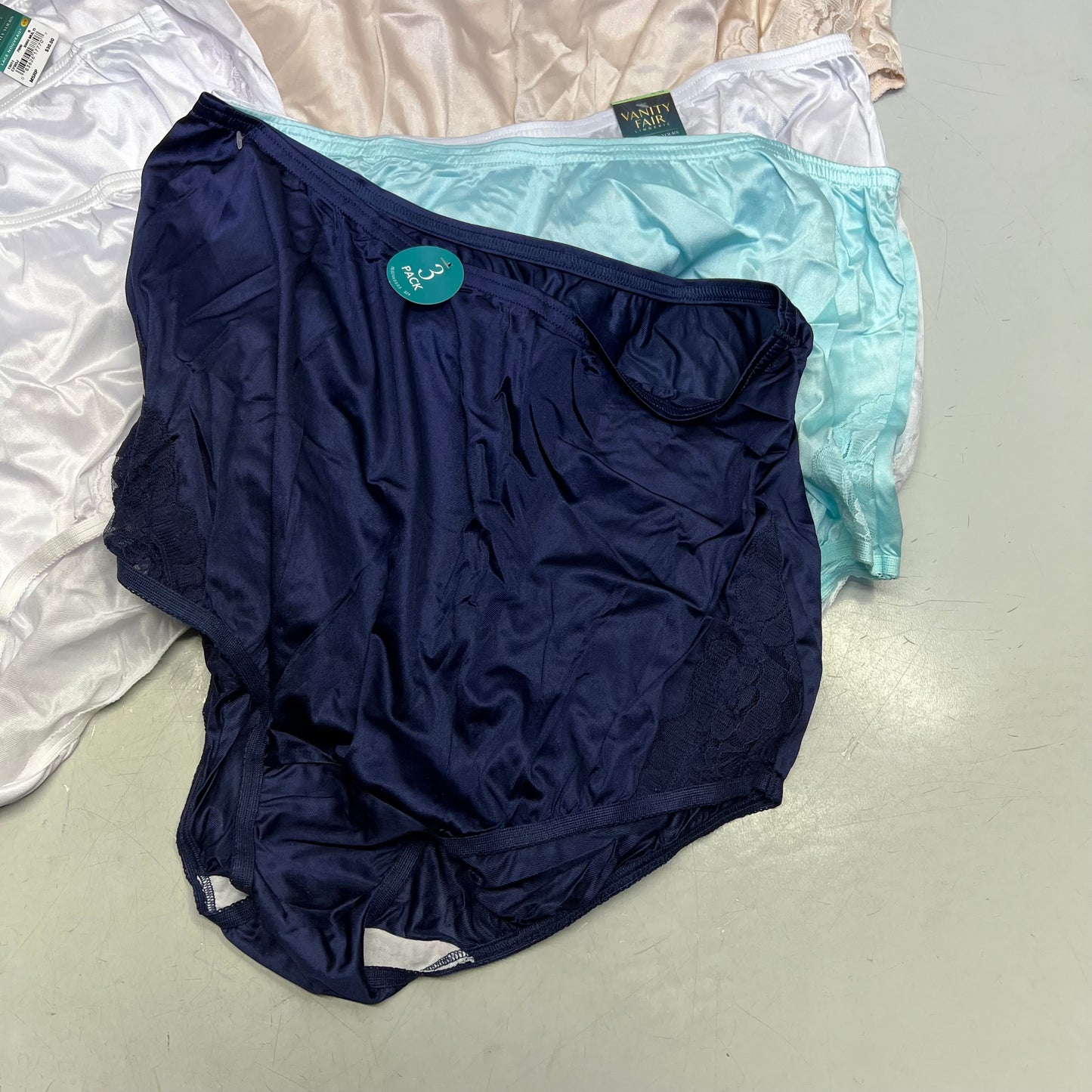 ZA@ VANITIY FAIR Lot Of Assorted Briefs w/ Lace Women's Variety Sz  Multicolor