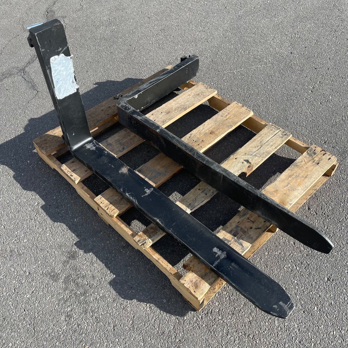 Z@ UNBRANDED Heavy-duty Forklift Forks 50”x5" (Used)