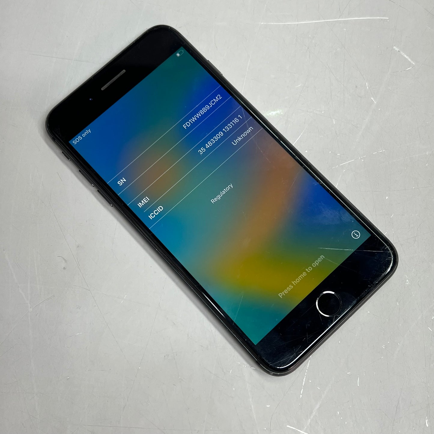 APPLE IPhone 8 Plus 64GB 5.5" Display Space Gray A1897 (Pre-Owned)