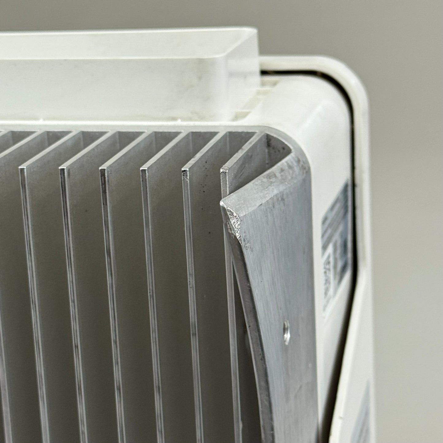 SOLAREDGE Photovoltaic Rapid Shutdown System  14"x11"x6" White 73053922-D3 (As-is (See Images))