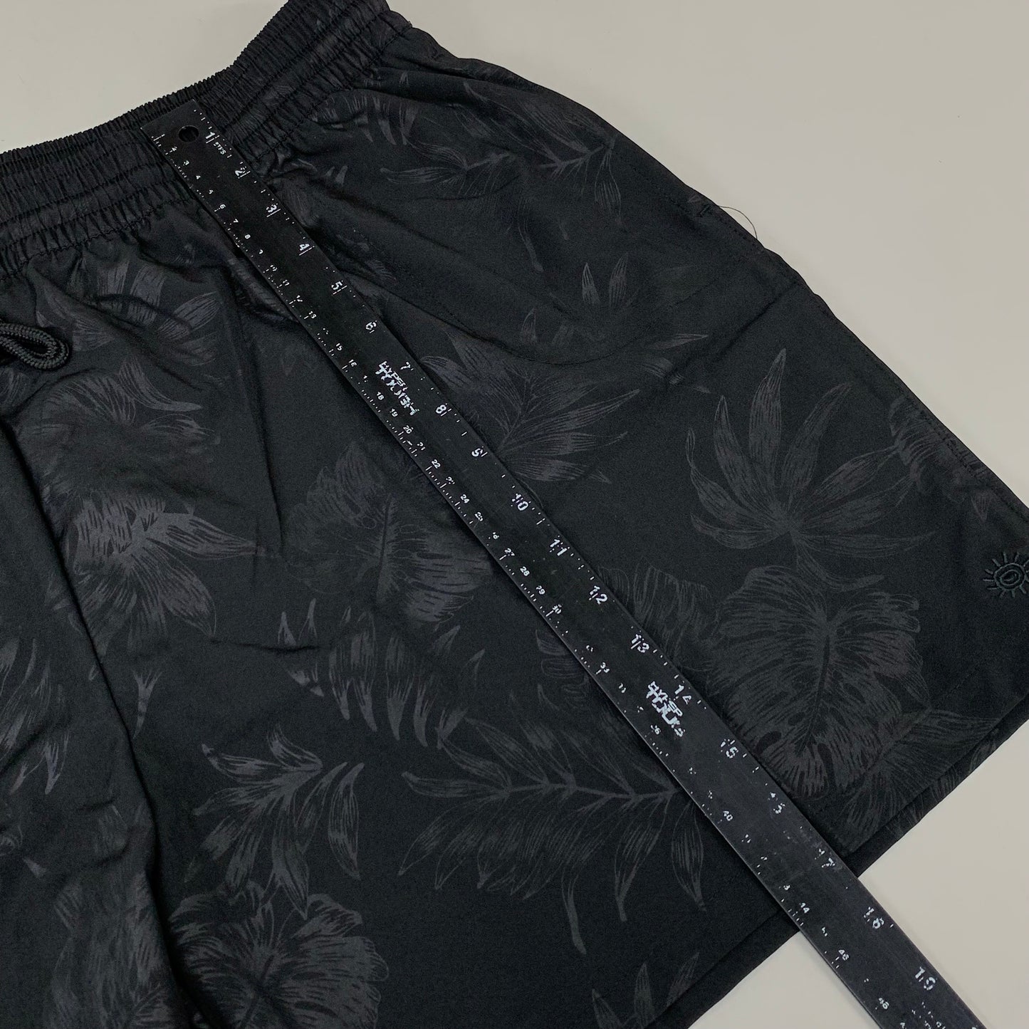 RAYA SUN Stretch Swim Style Shorts W/ Flower Design Women's 1X Black/Gray