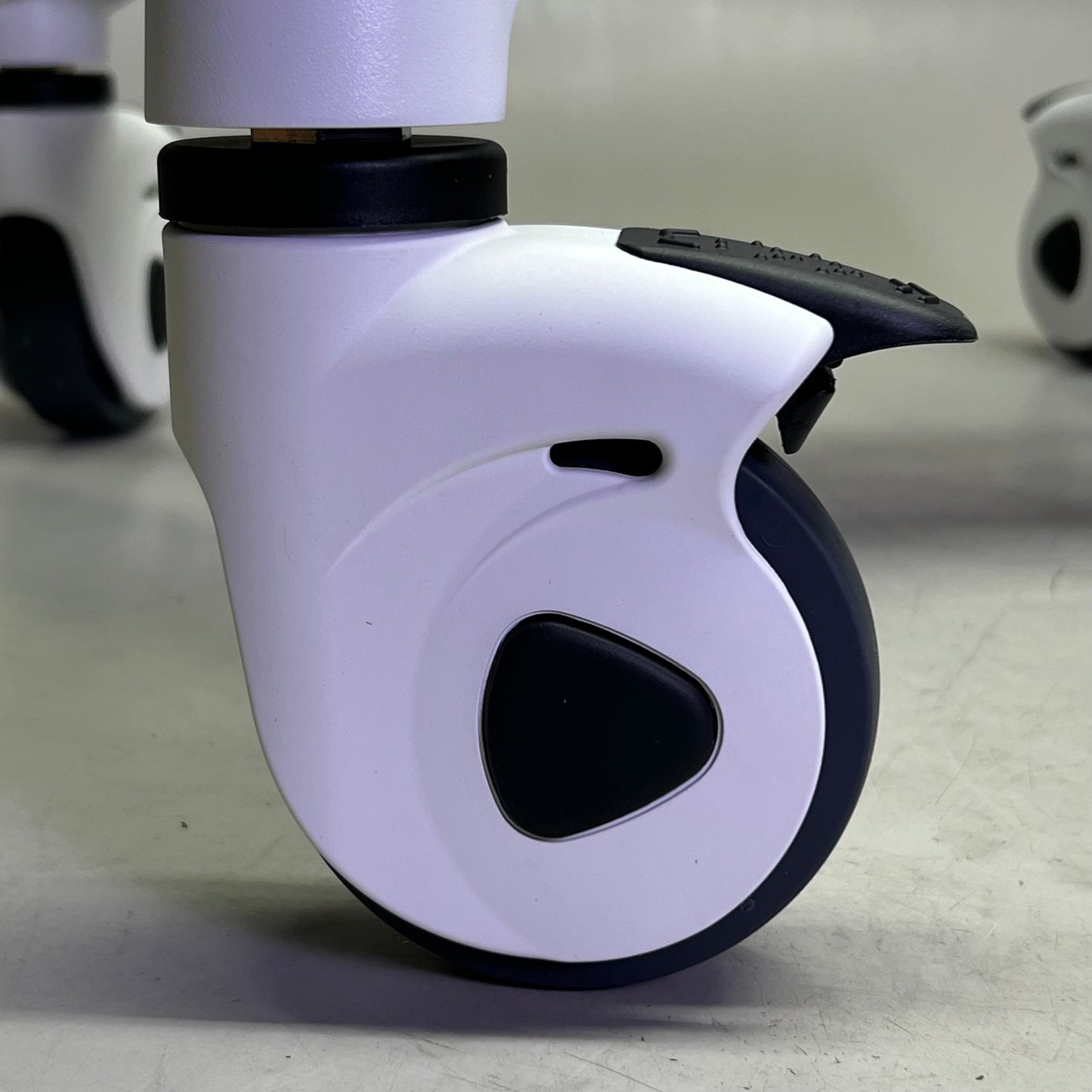 COLYTECH MANUFACTURING Compact Trolley Cart Stand Bracket for Patient Monitor