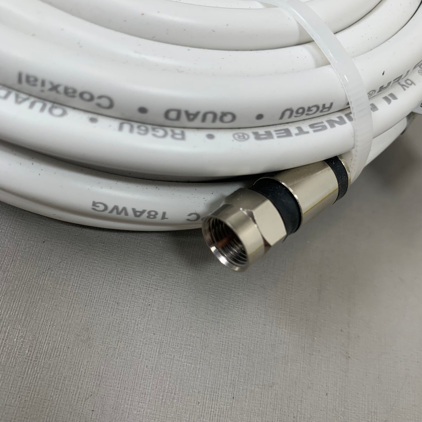 MONSTER RG6 Quad Coax Satellite Tv Cable 25ft White 140033-00