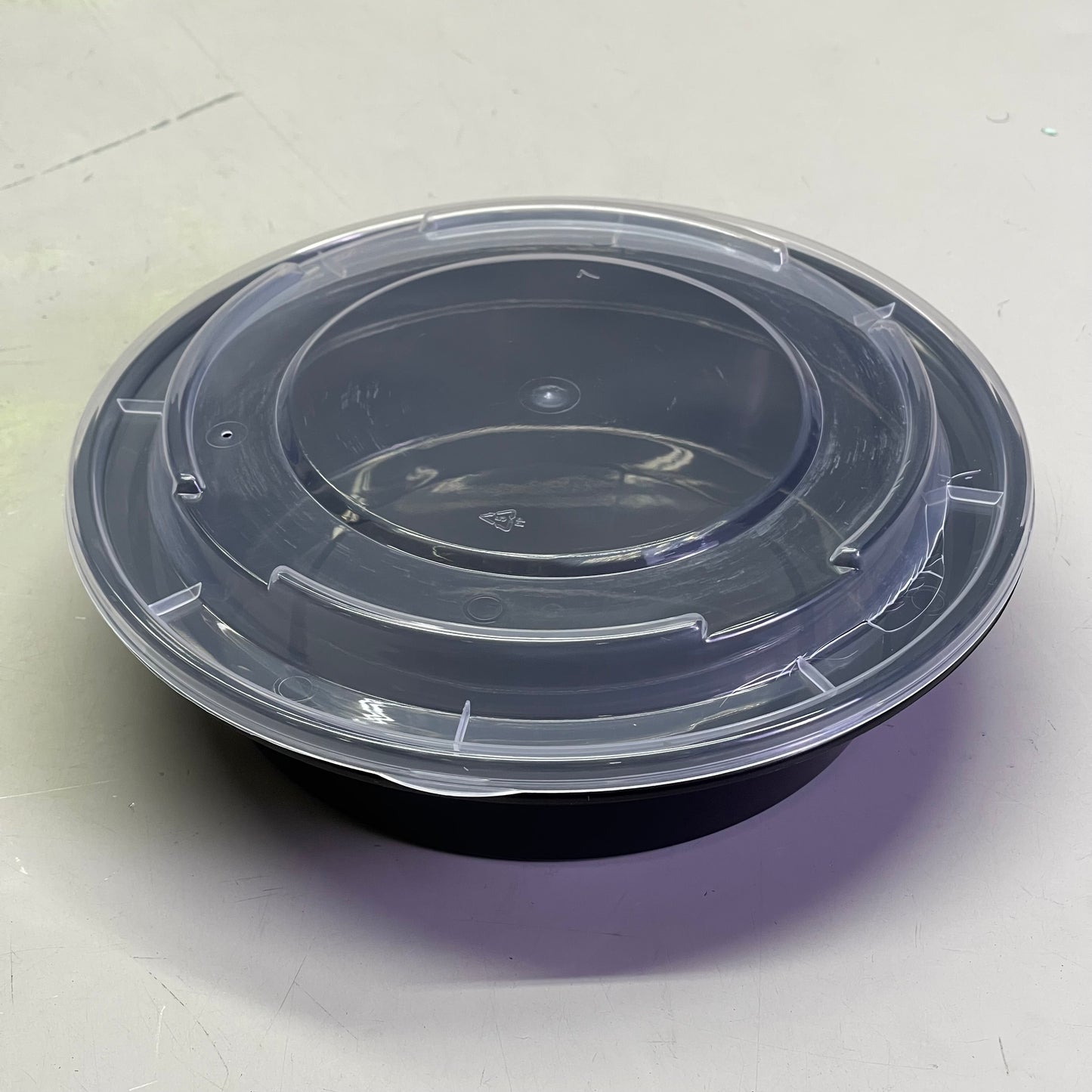 FINELINE (150 PACK) Round Container, Reform Collection 24 Oz Black & Clear 17CPRB24