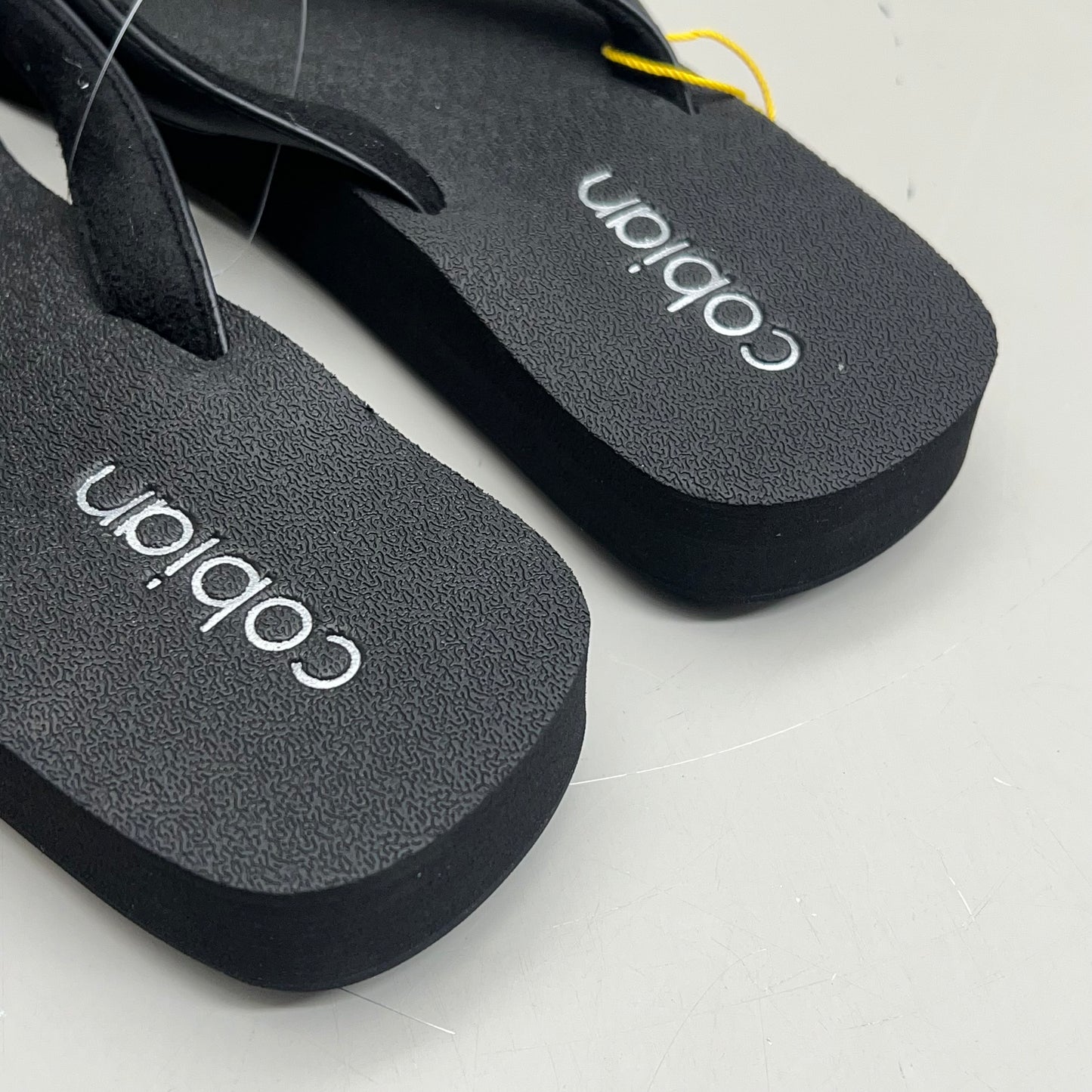 COBIAN Skinny Bounce Comfortable Synthetic Strap Women's Sz 9 Black SKI25-001-09