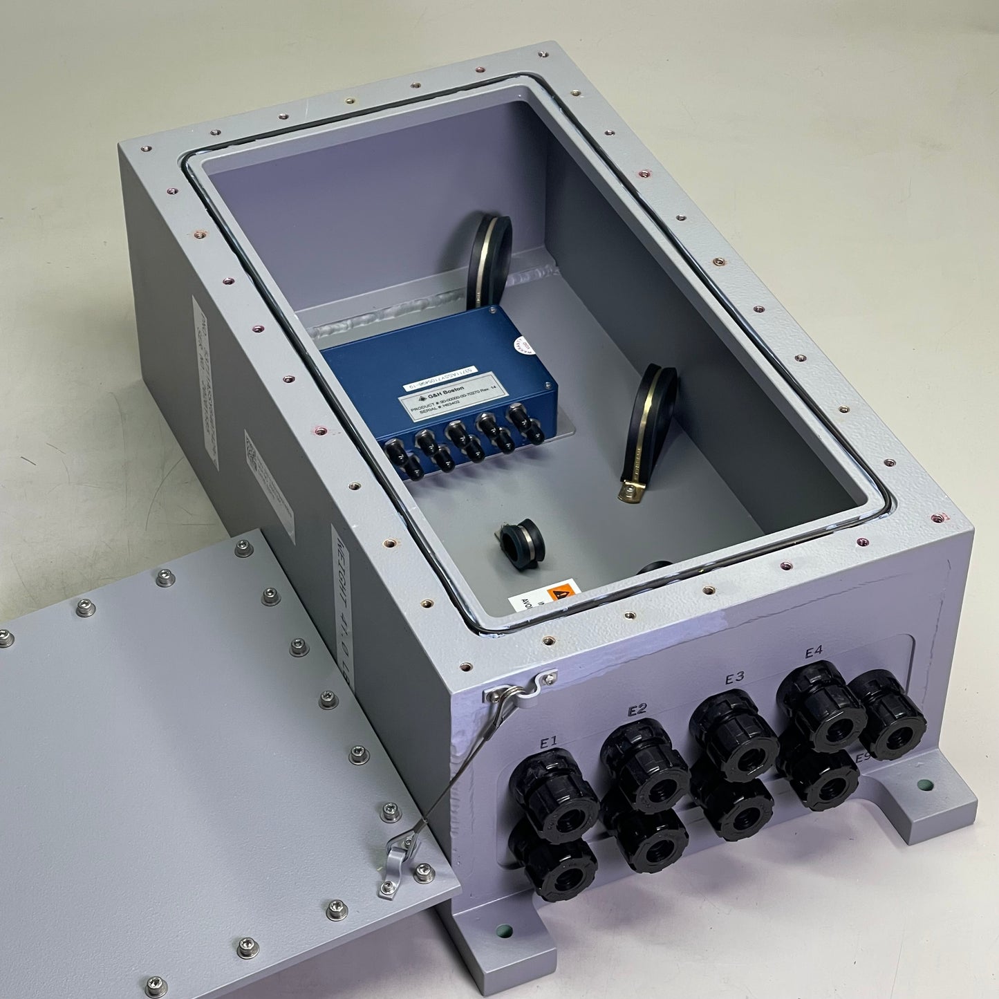 G&H BOSTON Analog Signal Multiplexer in Protective Container 90-00000-00-70270 Rev. 14