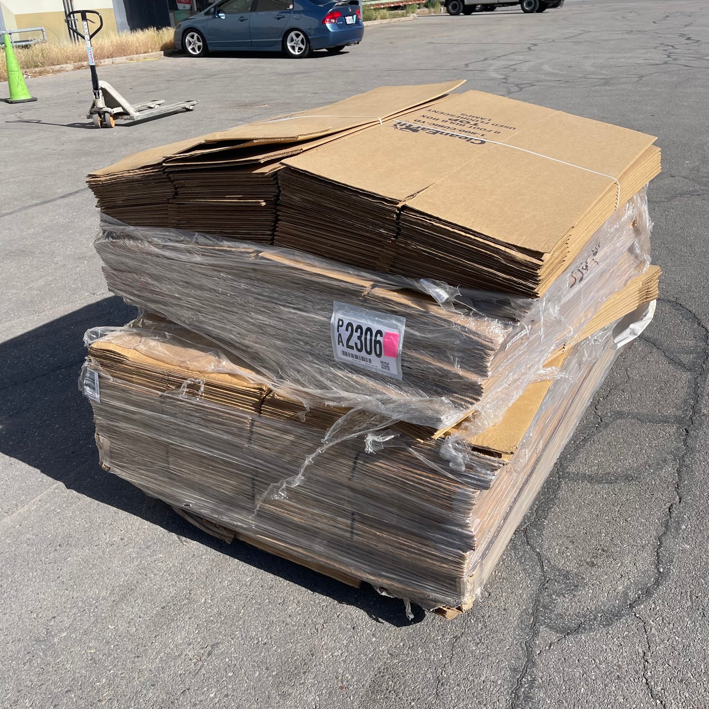 ZA@ Pallet of CLEANEARTH ( Pack) Bulb Cardboard Boxes for Fluorescent Lamps 8 ft (AS-IS)