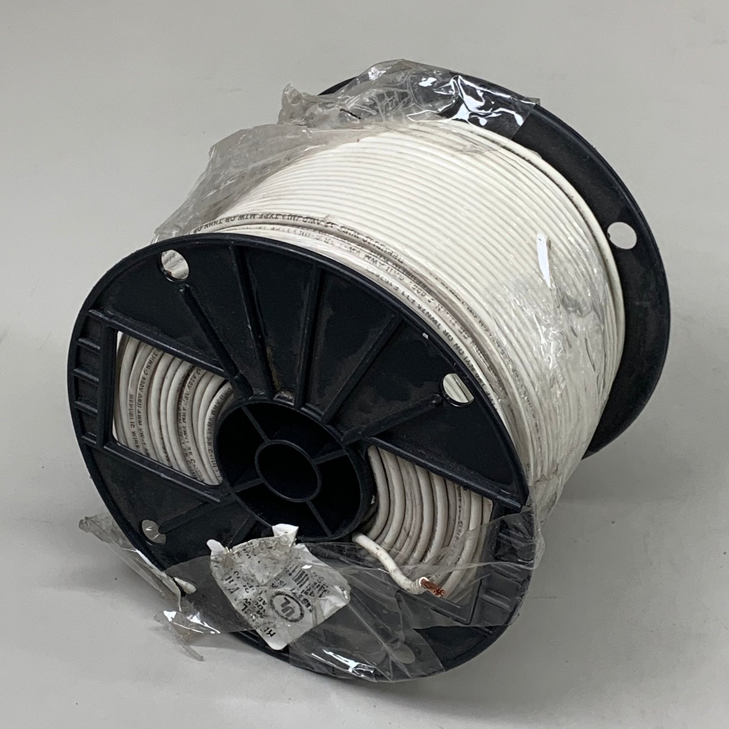 REPUBLIC Neutral Wire Stranded Copper 12 AWG Type MTW 190 Nylon 600V 500ft Spool