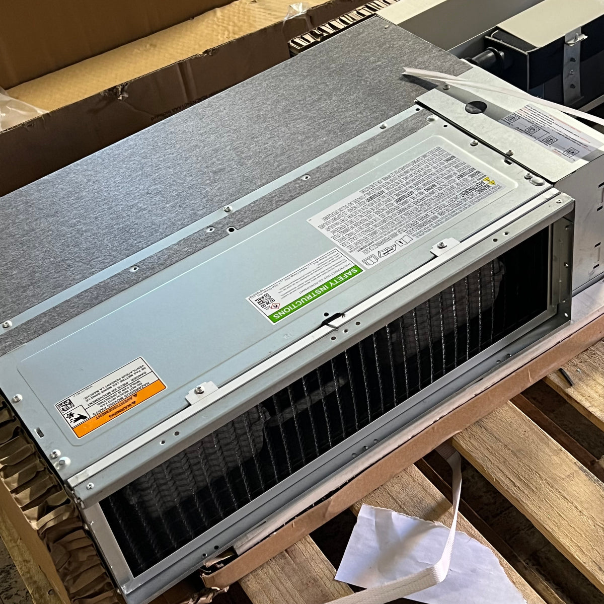 CARRIER Ductless Slim Ducted Heat Pump Fan Coil Unit 208-230 VAC 45MBDAQ12XH3