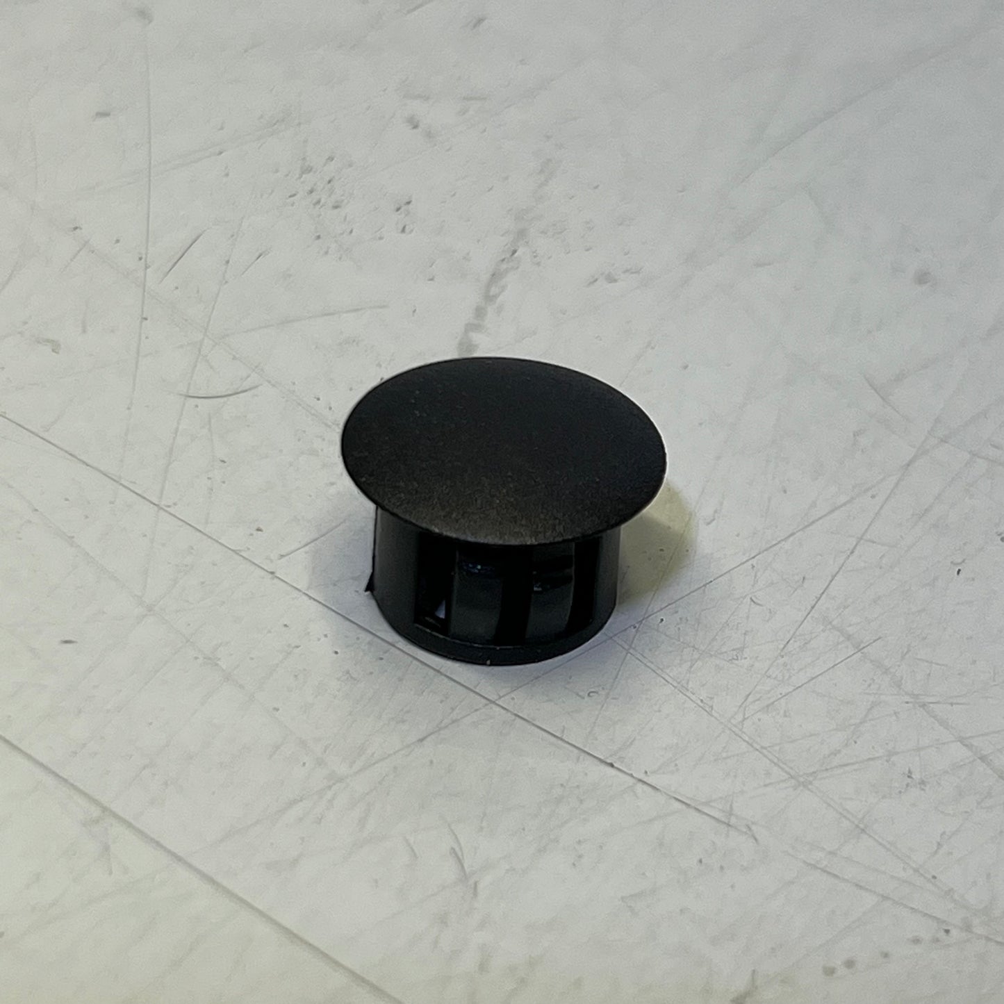 COSHAR (50 PACK) 1/2" Plastic Black Locking Hole Plug Panel, Hole Diameter 13mm X002PUA14J