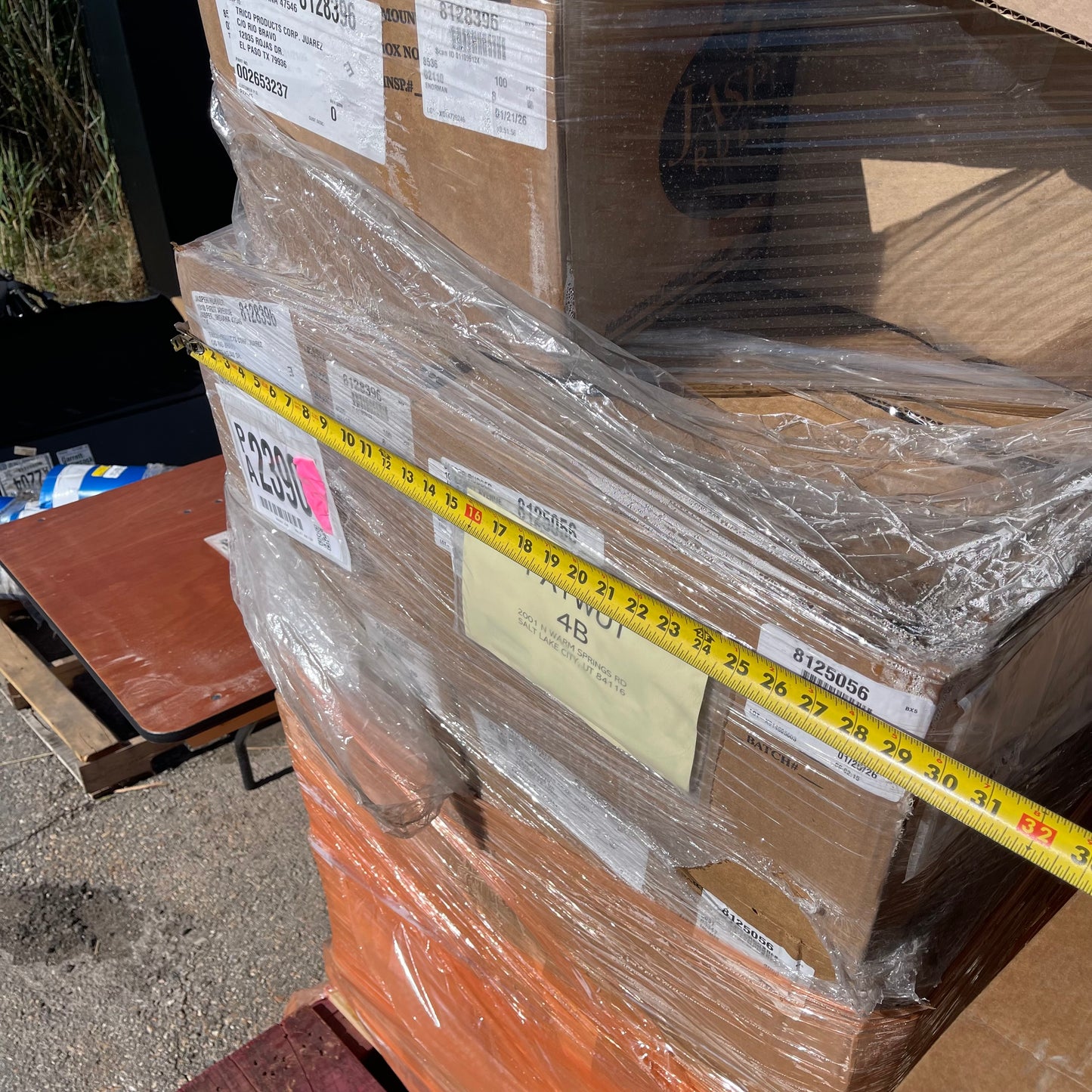 ZA@ Pallet of JASPER RUBBER Rectangle & Small Round Gaskets 7"x5.5" & 1"D 002653237 & 002719504 (AS-IS)