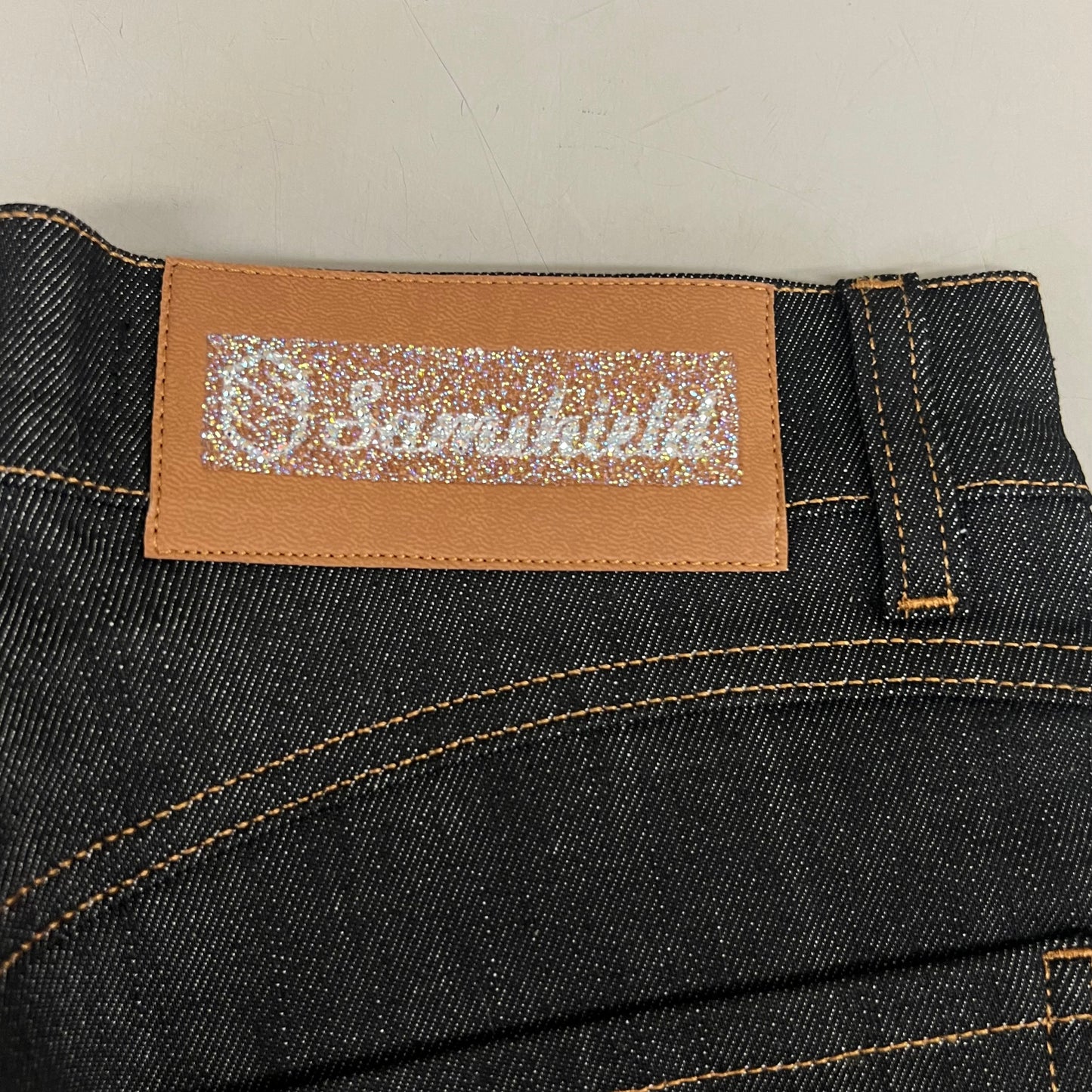 SAMSHIELD Swarovski Crystal Engraved Jeans Women's Sz US 26, UK 8, 36 Black Denim