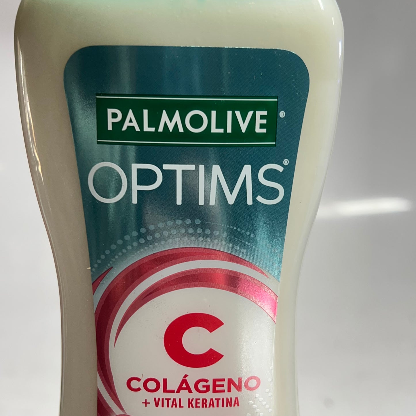 PALMOLIVE OPTIMS (2 PACK) Colageno + Vital Keratina Strengthening Shampoo 680 Ml