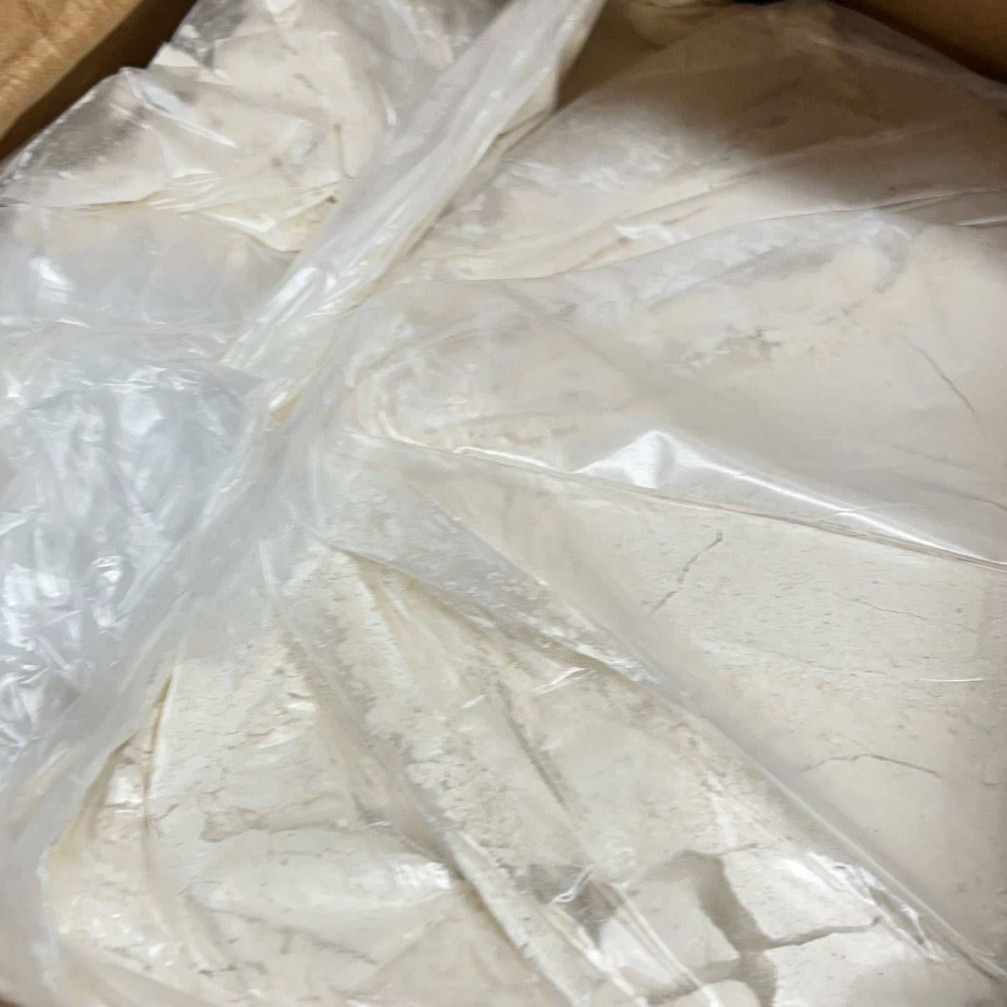 ZA@ CRIMSON COWARD Seasoned Flour for Nashville Hot Chicken  50 lbs White MFG DATE 09/25 F