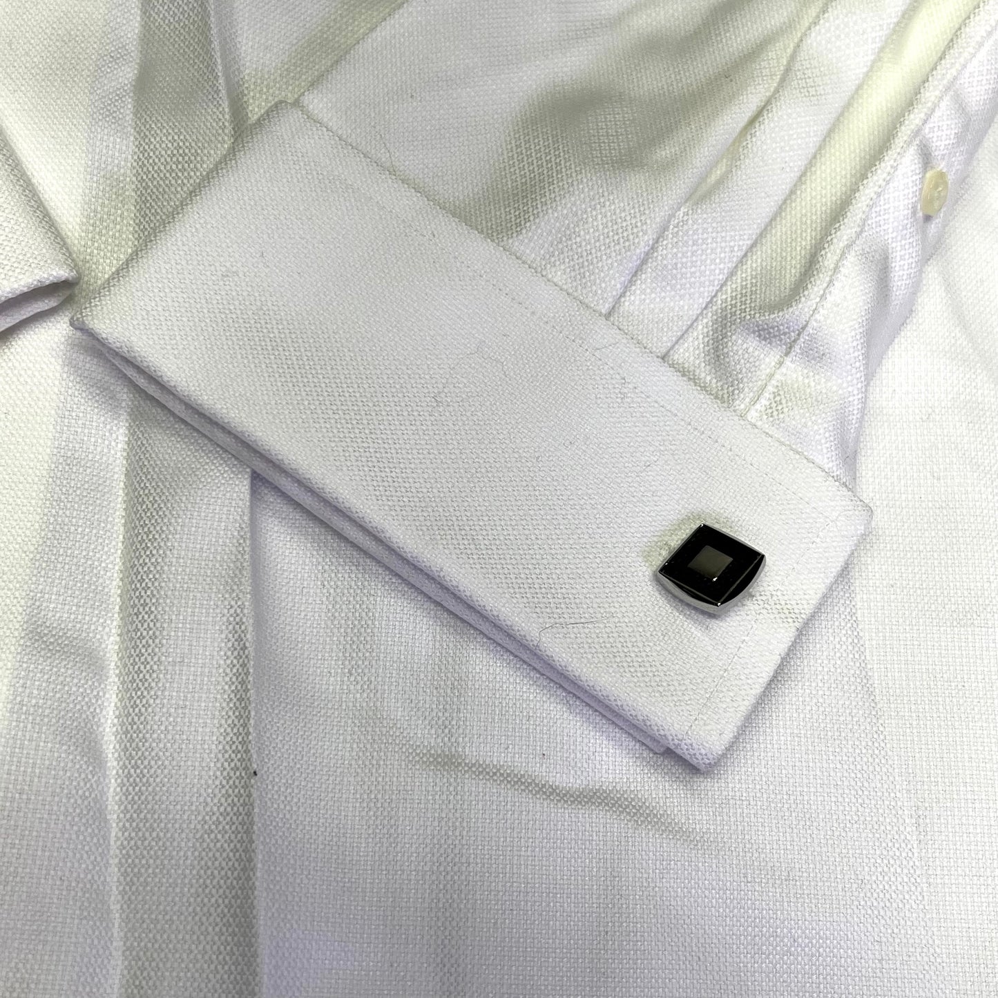 JOS A BANK Tailored Fit Button Up Suit Set  17 1/2-84 Black & White