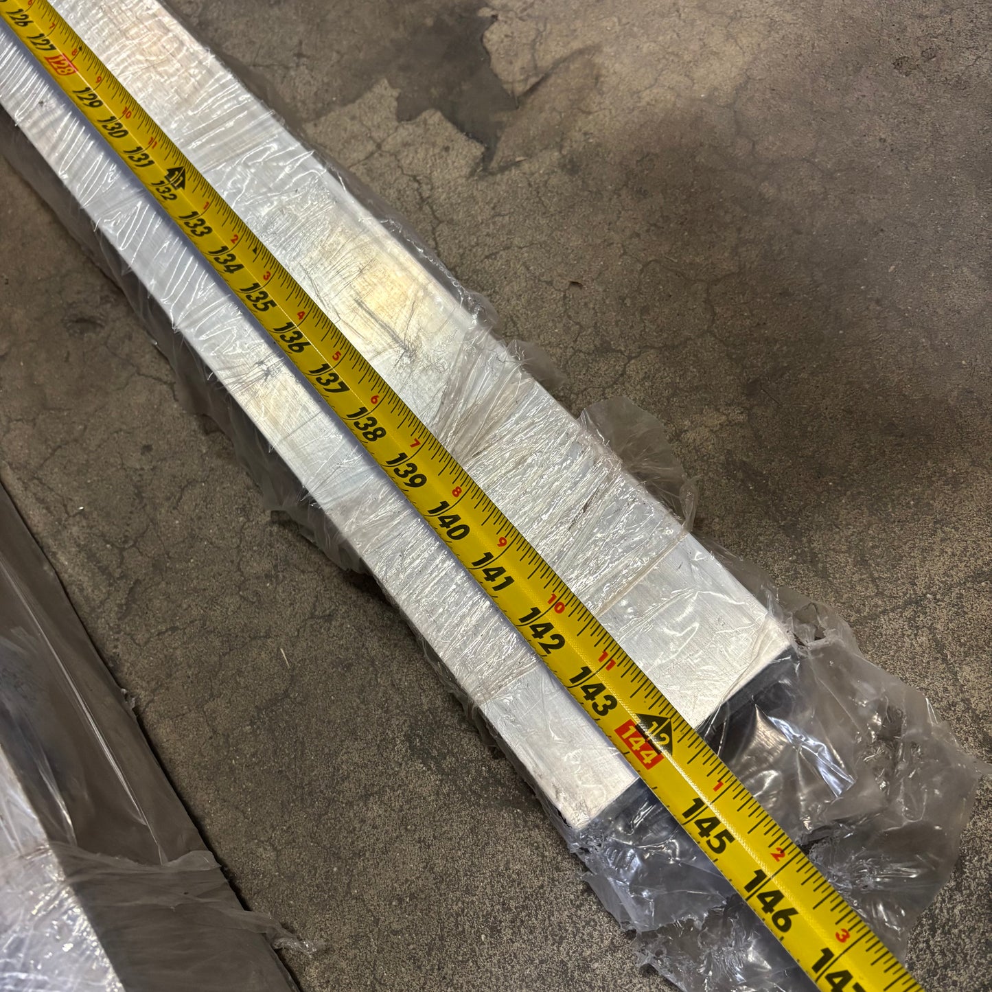 KRAFT TOOL CO. Striker Screed 120” x 1 1/2” x 3 1/2” CC612AL