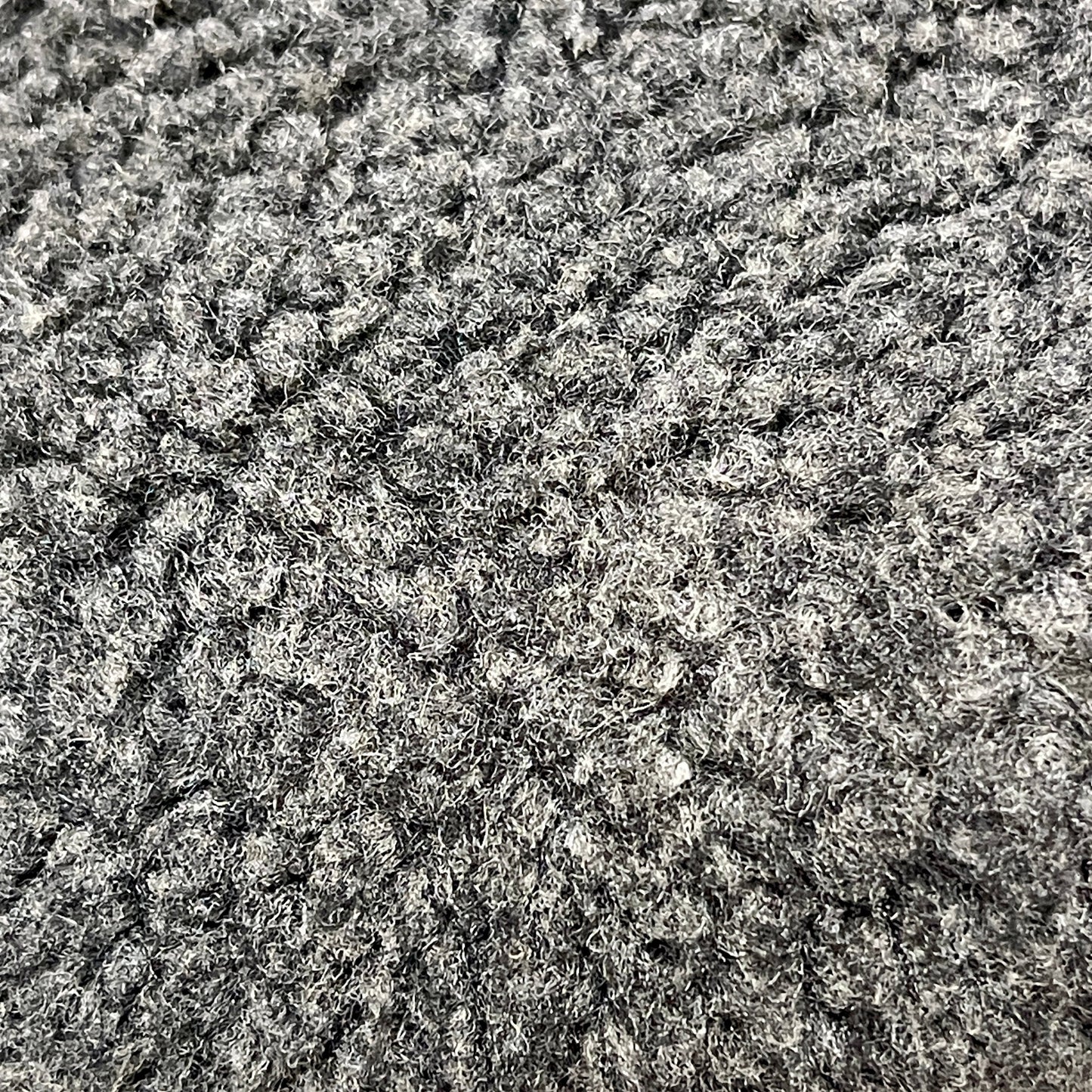 Z@ 36 YARDS of FLEECE! YAW LIAMY Huge Roll of Fleece Fabric / Material  60” W Sheepskin Grey (New) L