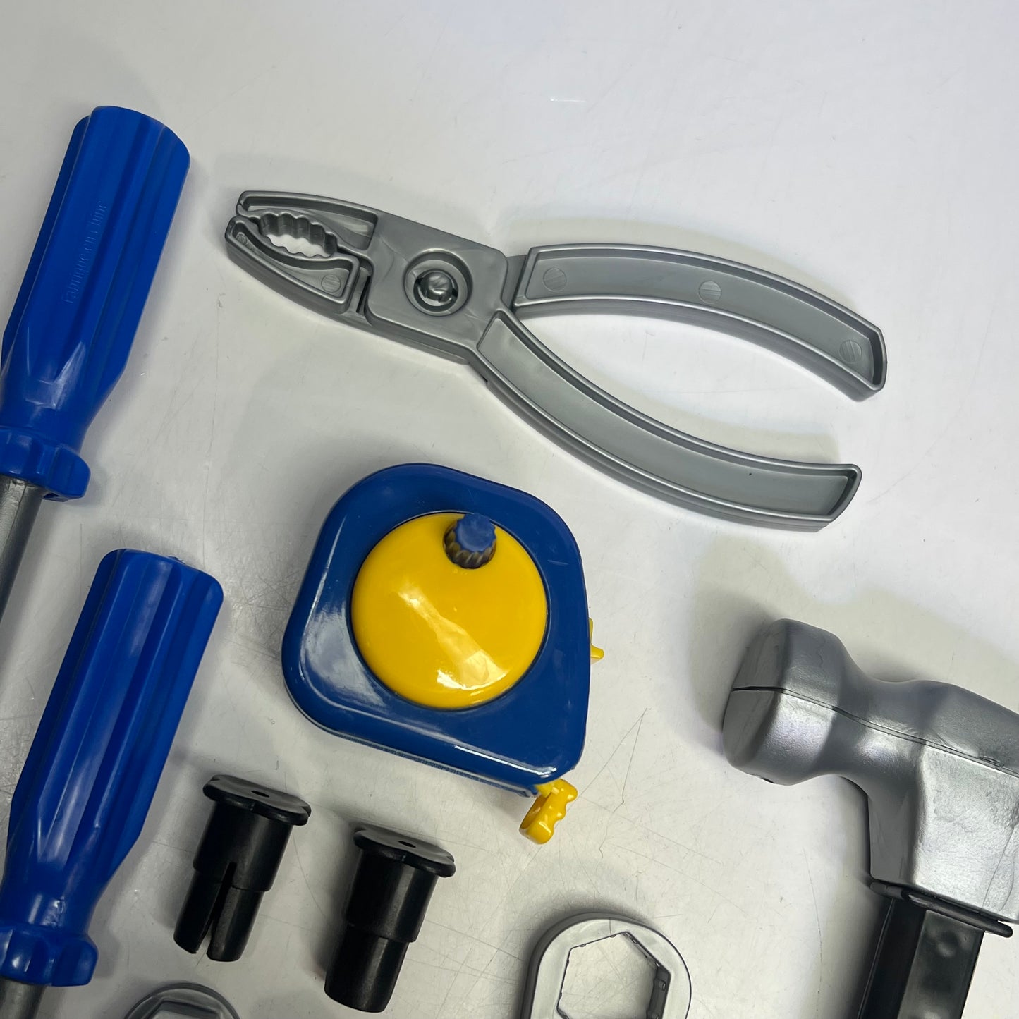 LEARNING SOLUTIONS Pretend & Play Work Belt Tool Set Ages 3+ 20 Pieces LER9130