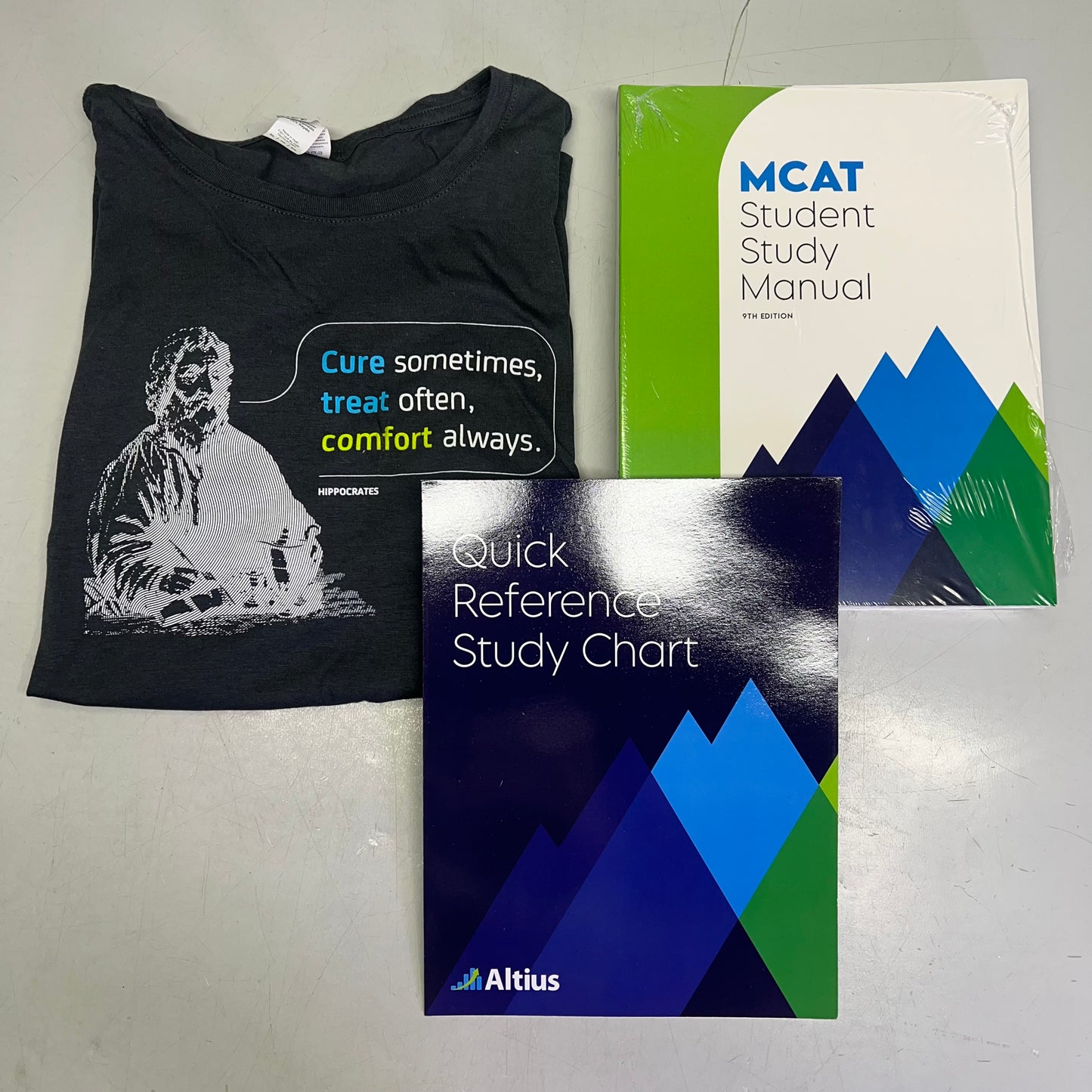 ALTIUS MCAT Student Study Manual 9th Edition & Reference Chart W/Tee Shirt 34548
