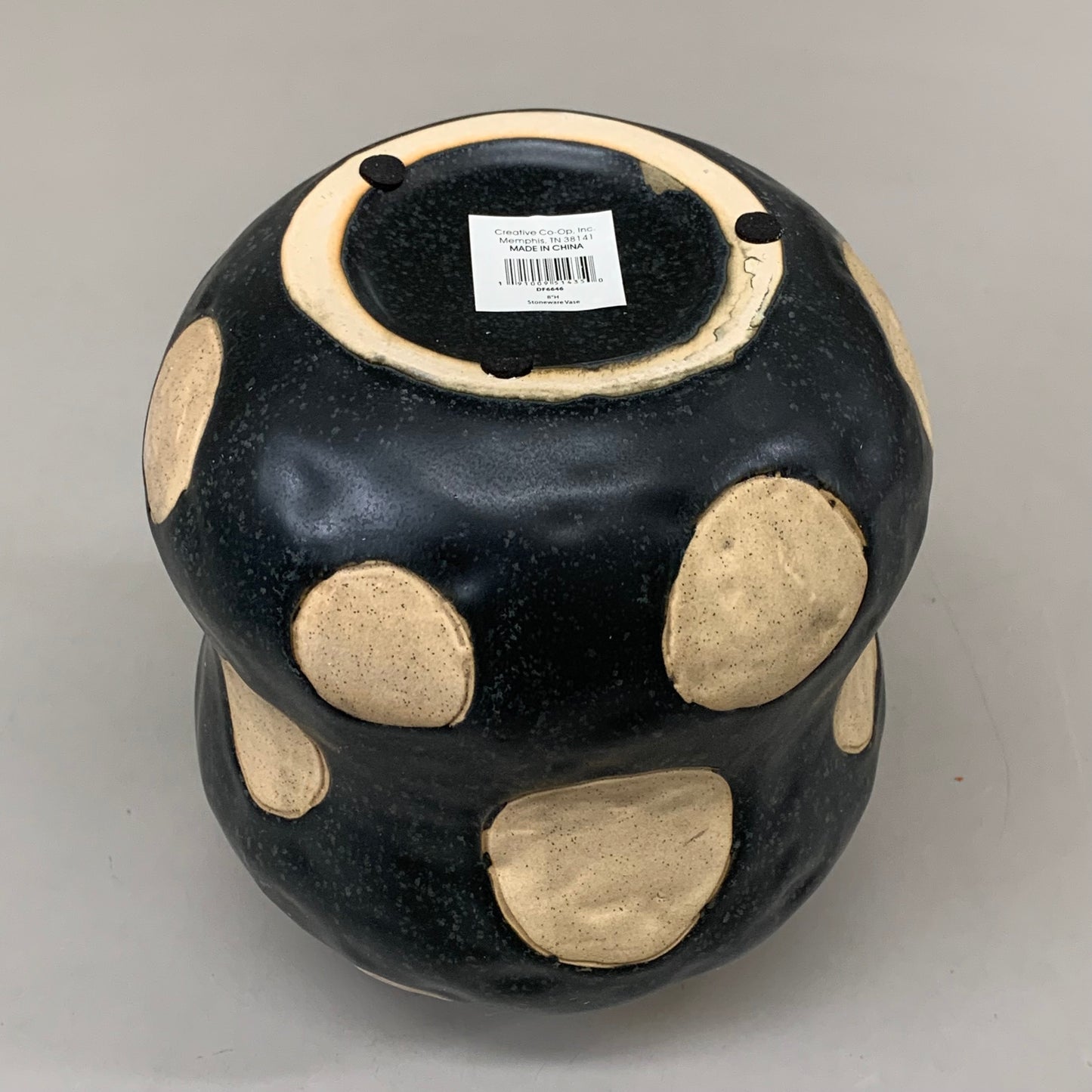 CREATIVE CO-OP Stoneware Vase W/ Wax Relief Dots 7"x7"X8" Black & Cream DF6646