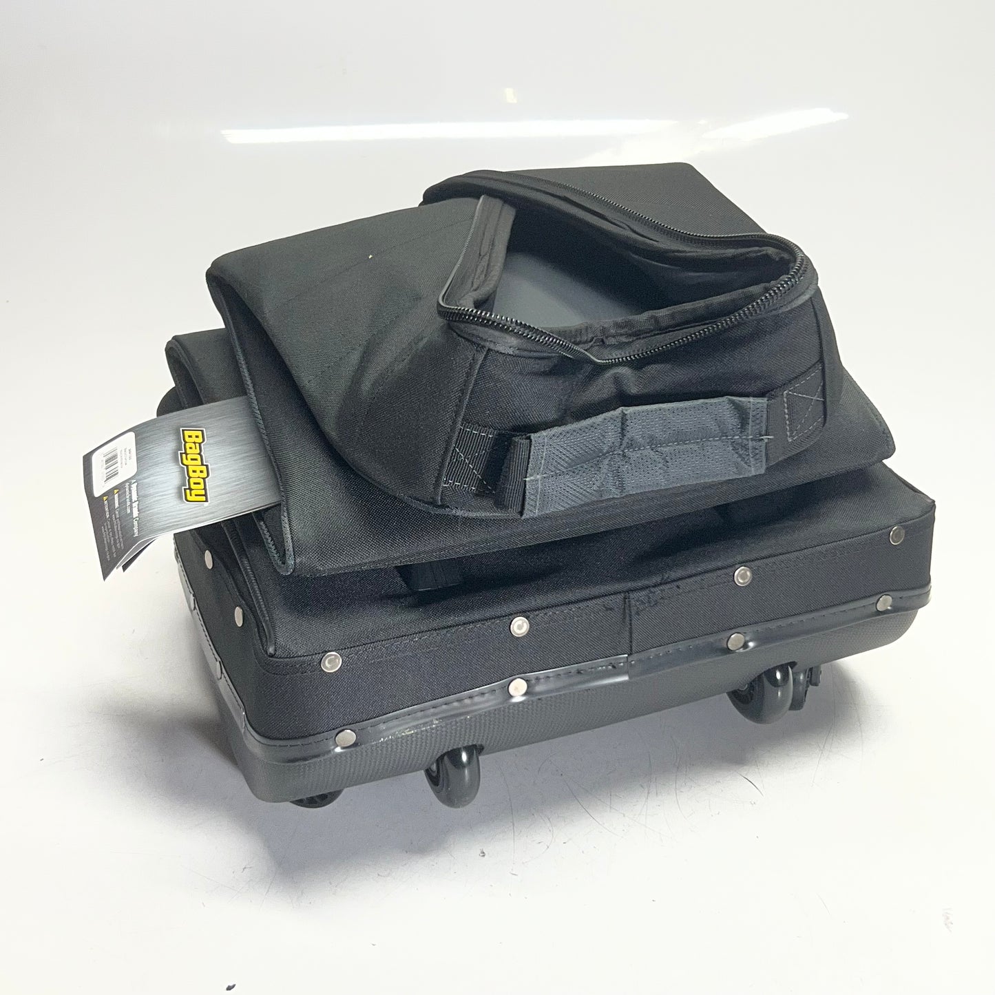 BAGBOY Golf Freestyle Travel Cover 15"L x 12"W x 11"H Black/Charcoal BB97055