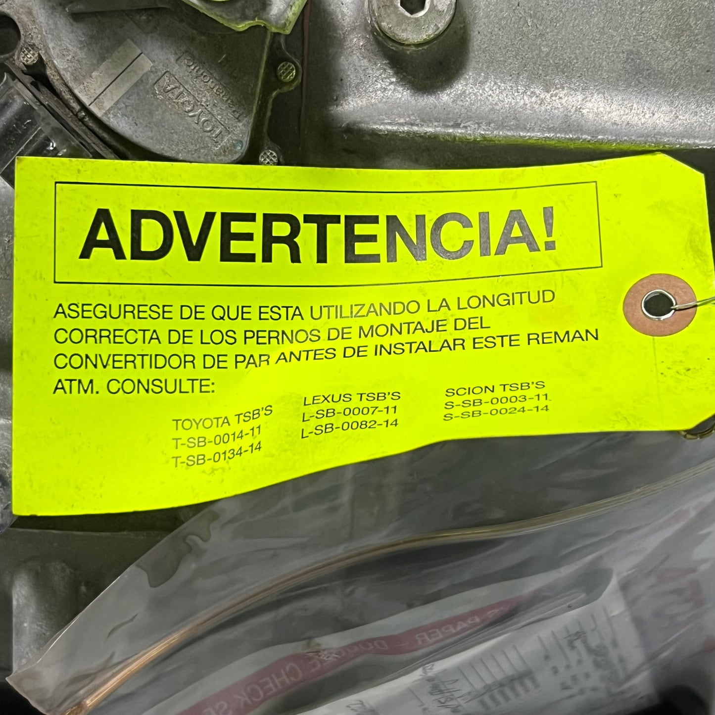 TOYOTA Automatic Transmission Sz 19" L x 15" W x 14" H 30510-0R080-84