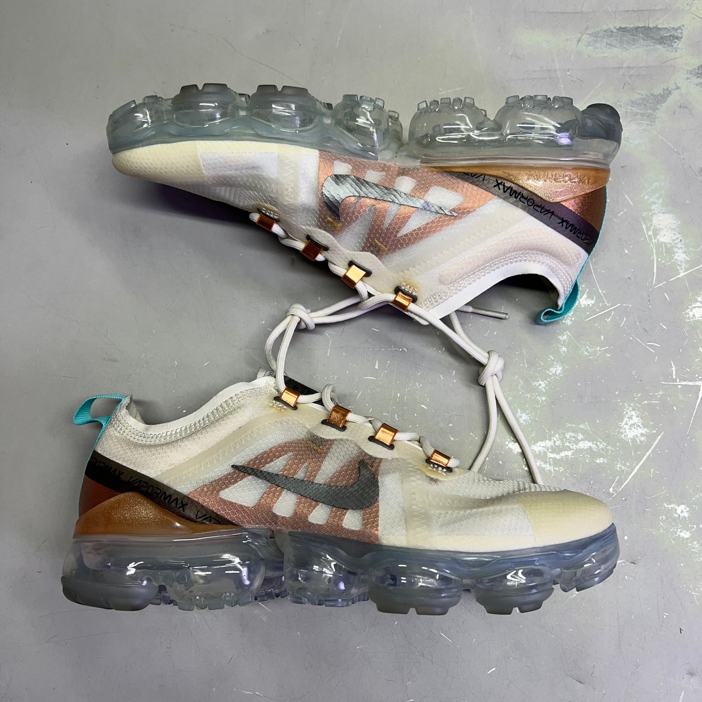 NIKE Air Vapor Max 2019 SE Phantom Metallic Pewter Women's Sz 8.5 (Pre-Owned)