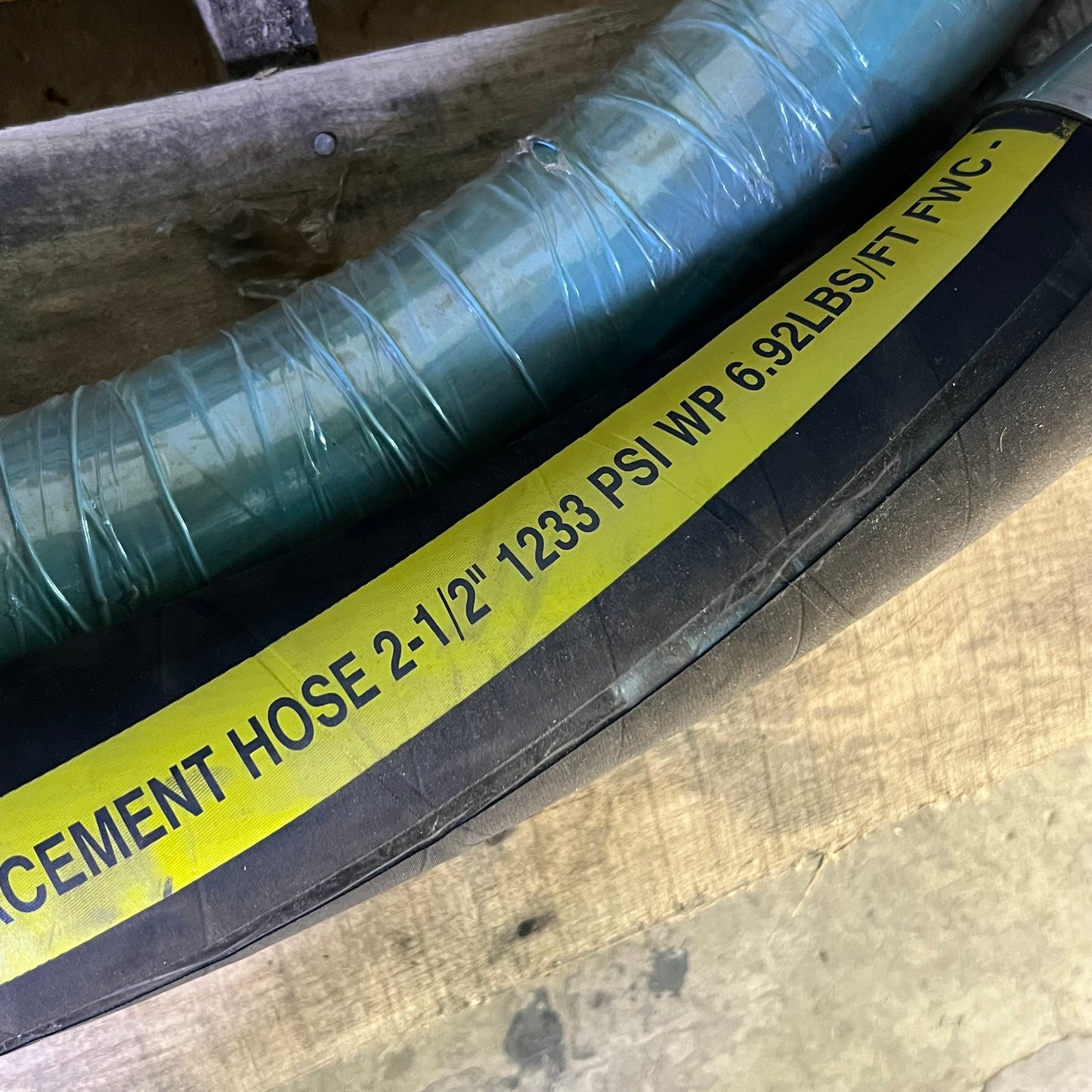 GREEN LINE Fabric Concrete Placement Hose Sz 2-1/2" x 25'  1233 PSI, G783-250