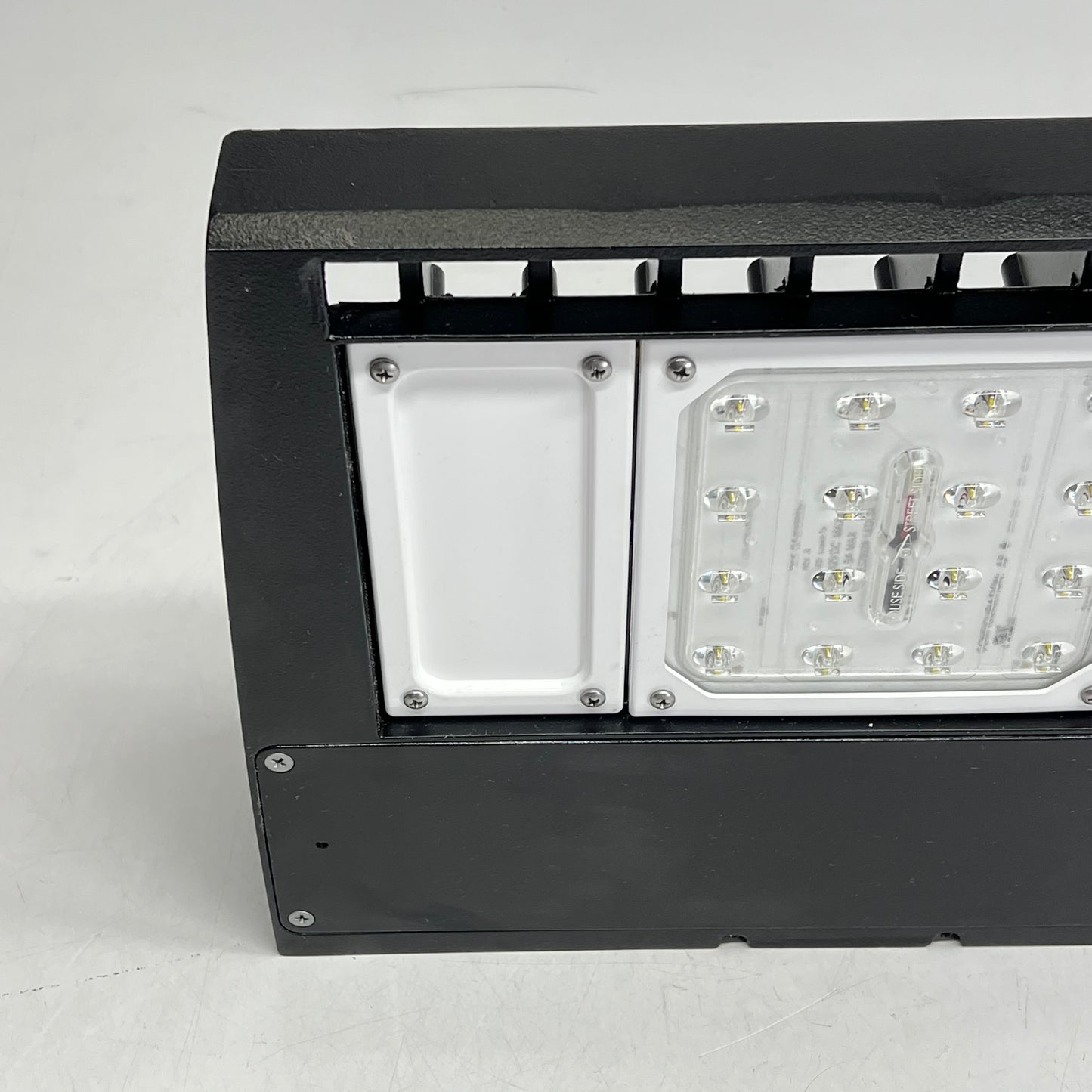 COOPER LIGHTING Gwc Galleon Wall Led 34W 600mA Black GWC-AF-01-LED-E1-T2-BK-600