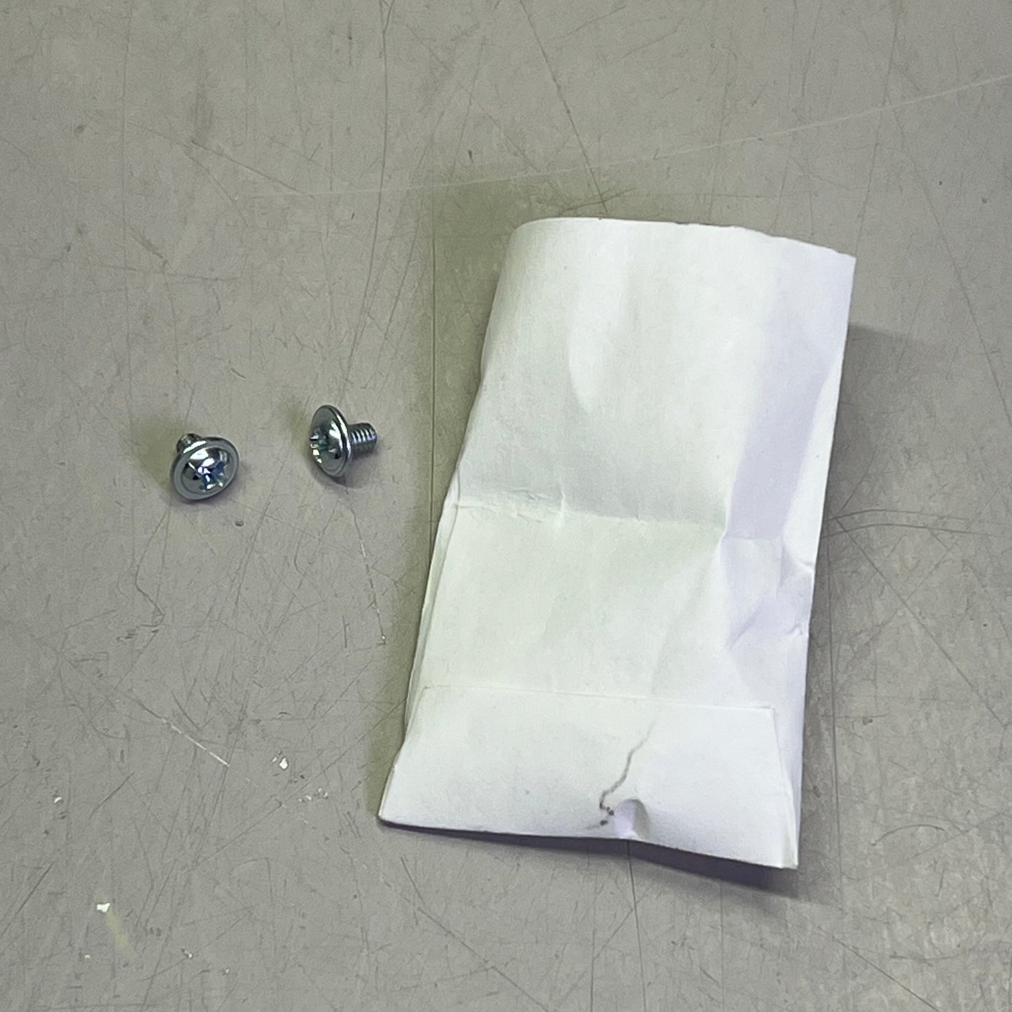 HALO Ultra Thin Canless Downlight Slim Edge  6" 1140 Lumen HLBPH6099FS1EMWR