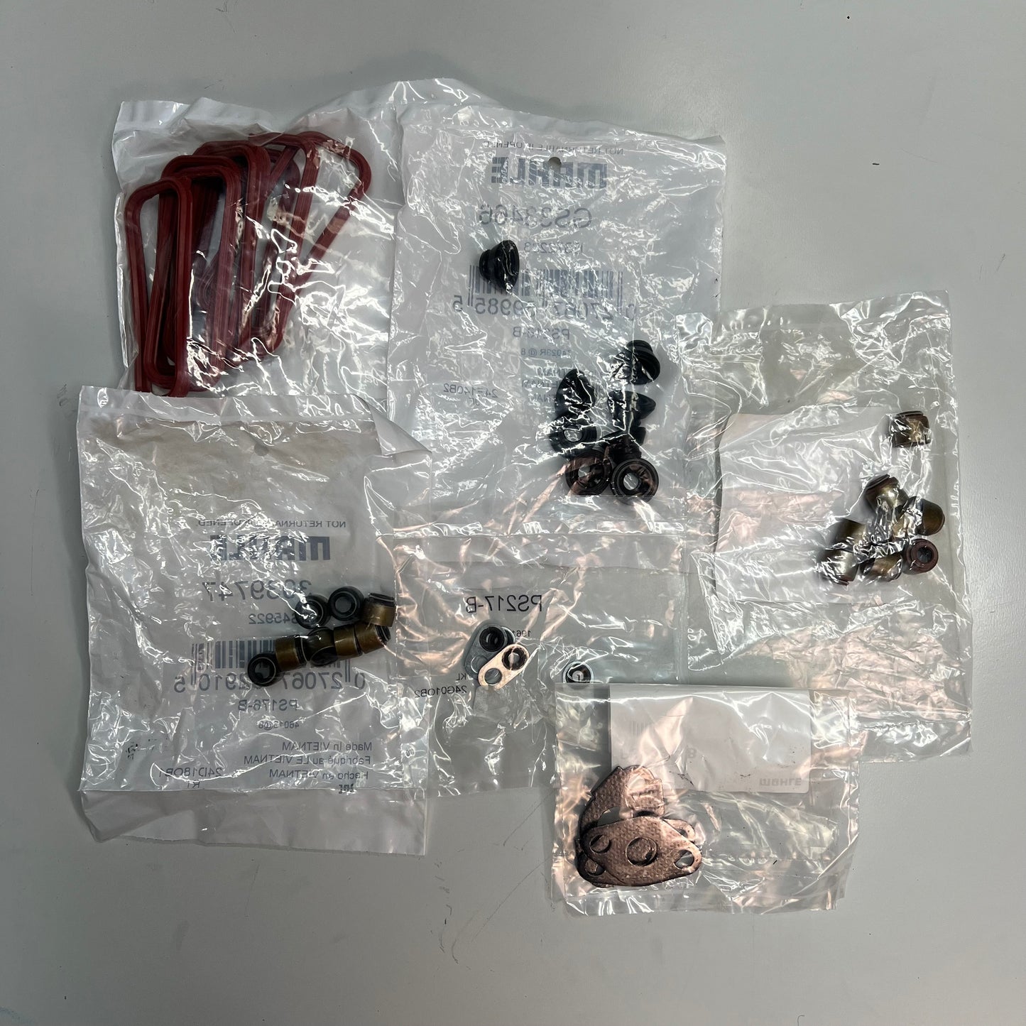 MAHLE Full Gasket Set For Chevrolet & Pontiac Vehicles Made In USA 95-3640