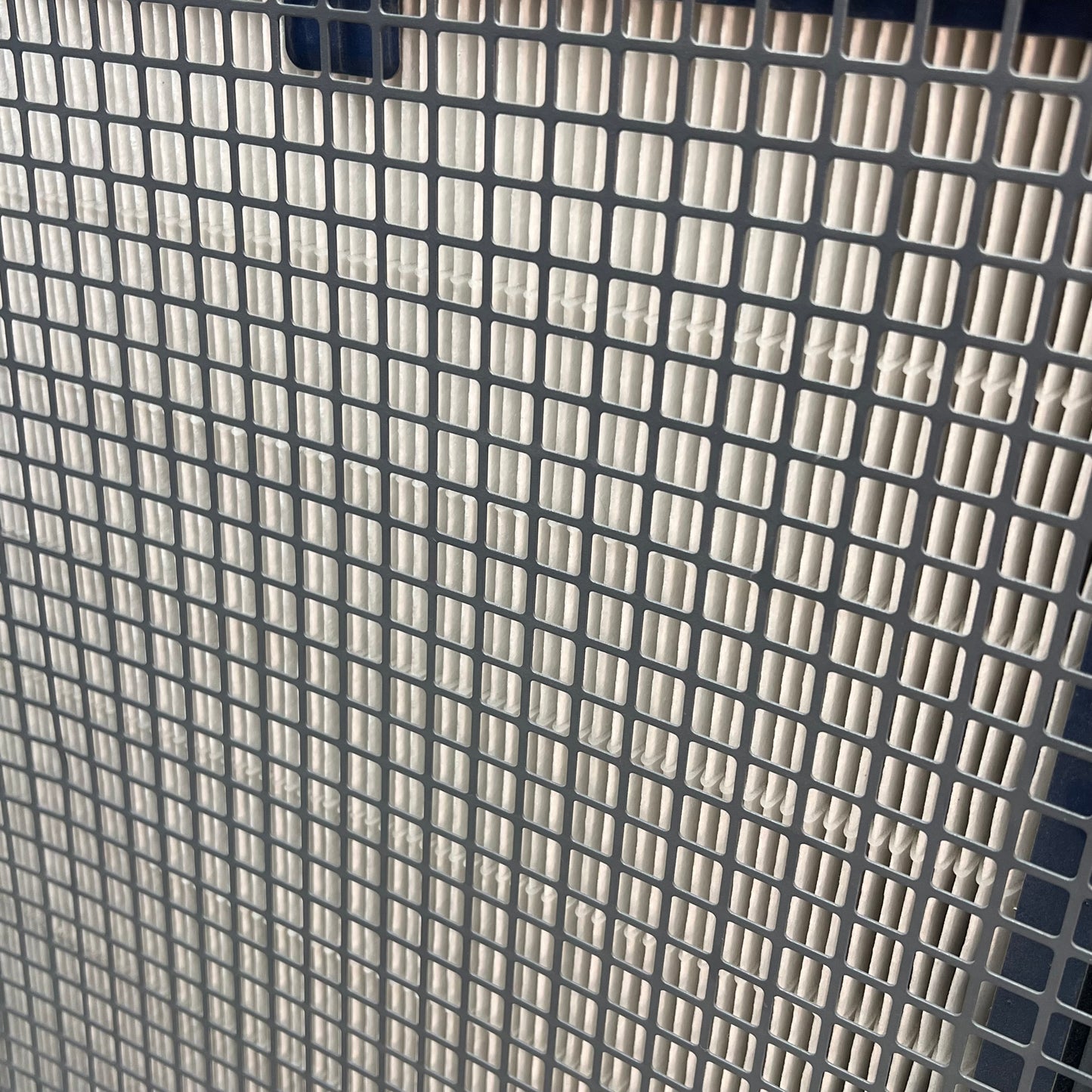 BLUE AIR Classic Air Purifier W/ Filter 280i For Small/Medium Rooms (Damaged)