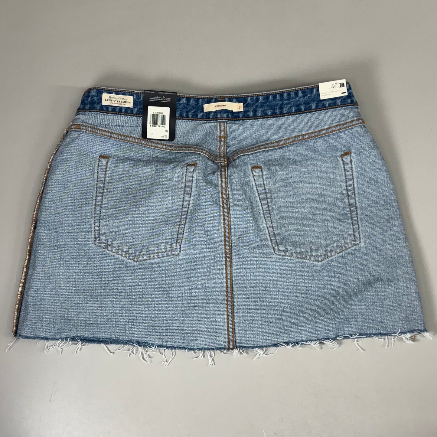 LEVIS Recrafted Icon Skirt Mid Rise Original Women's Sz 31 Novel Notion Med Wash