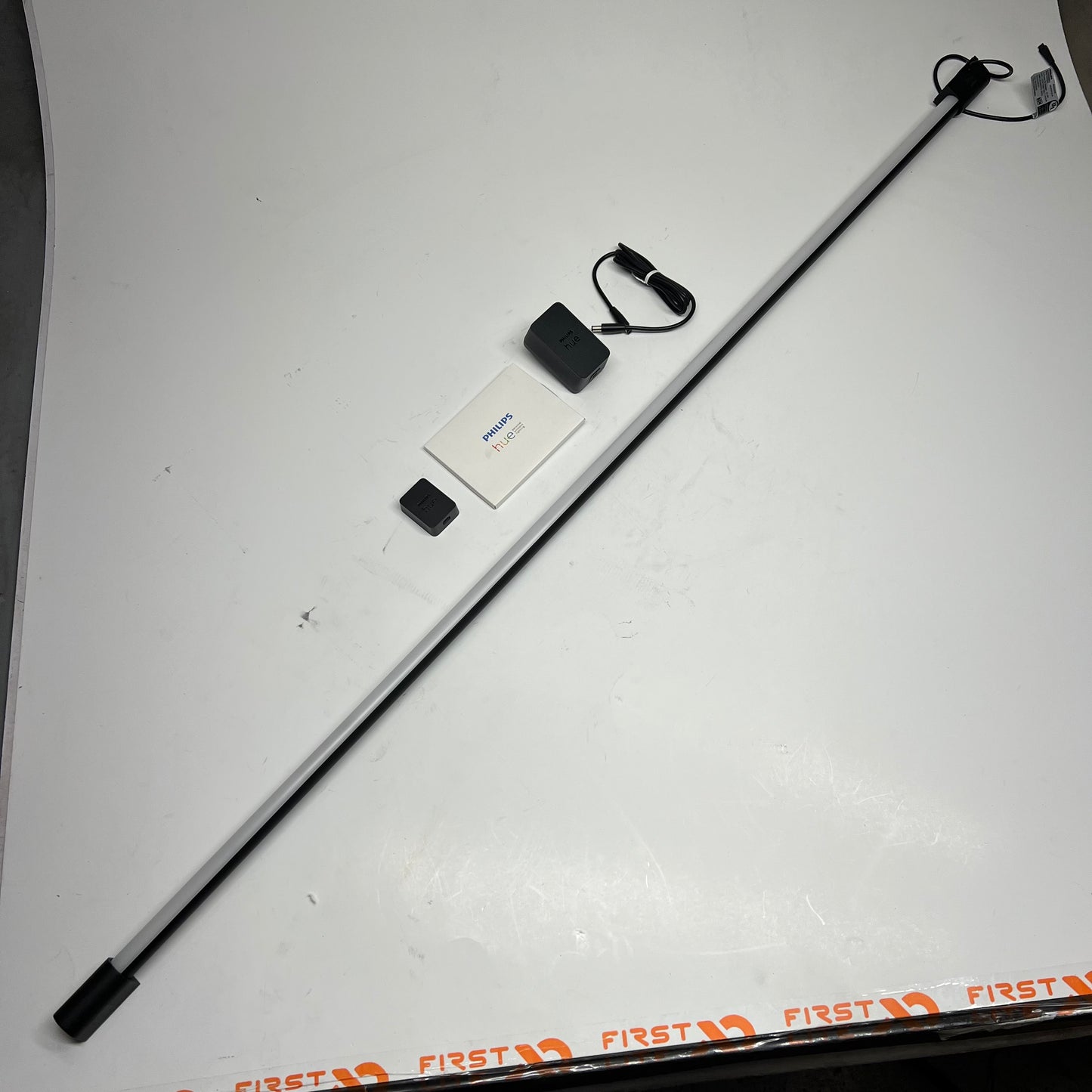 PHILIPS Play Gradient Light Tube for 60-85" TV's Multicolor 915005988602 (As-is)