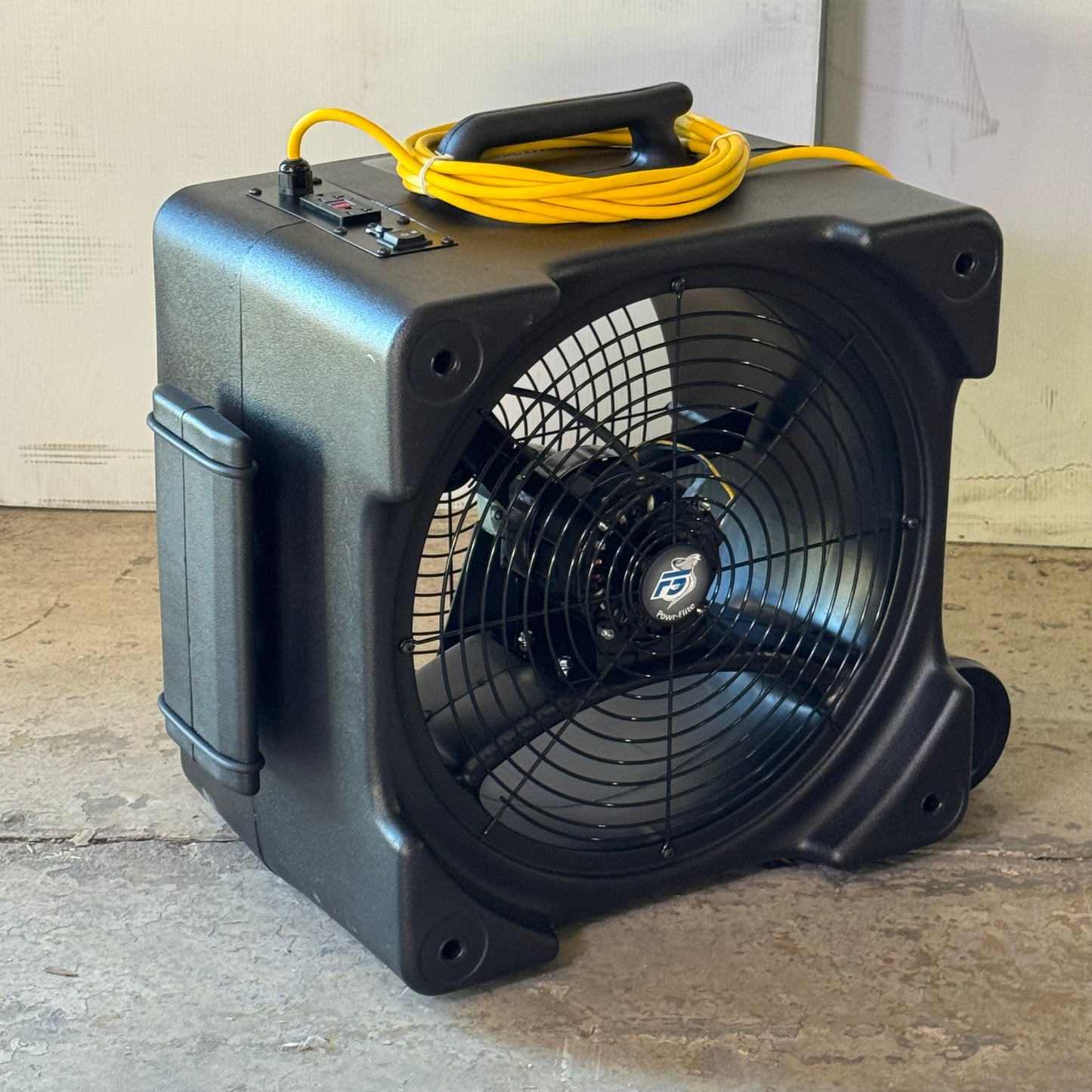 POWR-DRYER Commercial Axial Fan 20"L x 15"W x 21"H Black PDF5DX