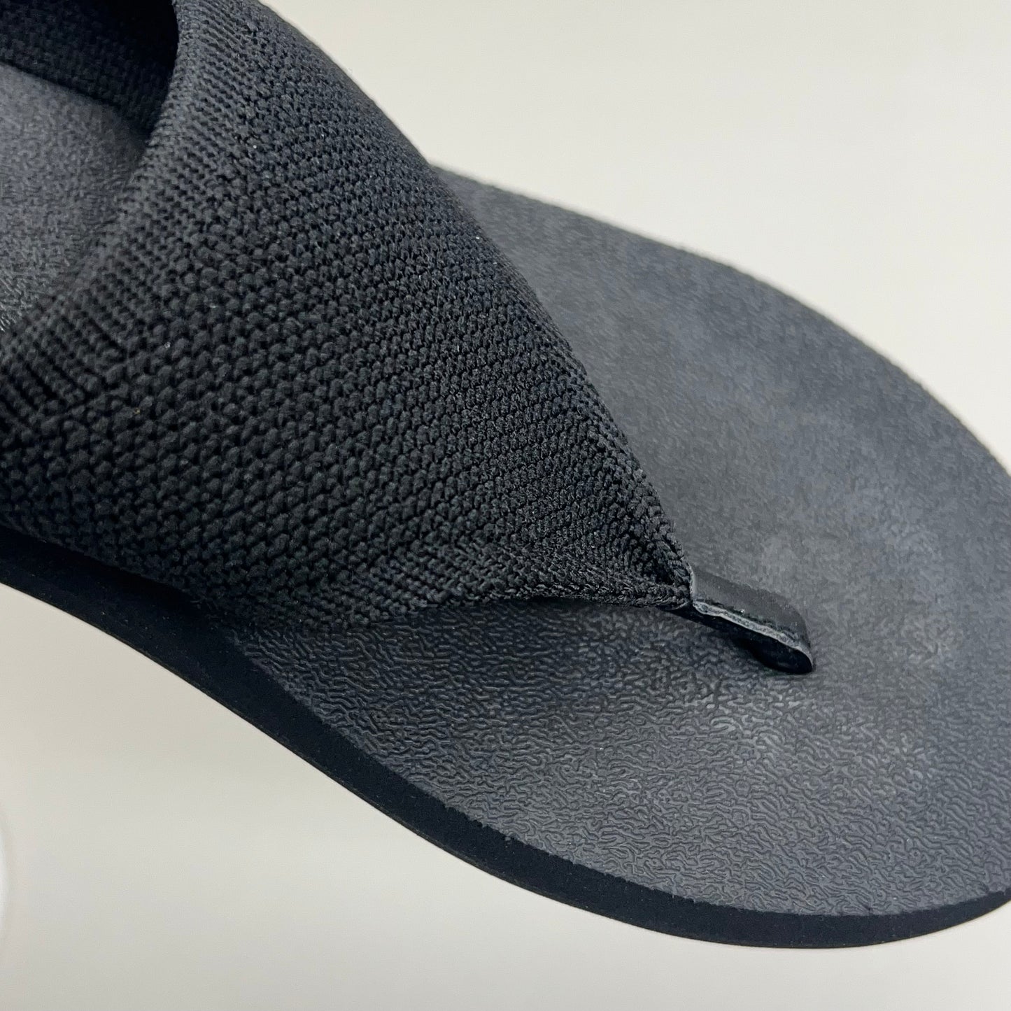 COBIAN Bermuda Bounce Sporty Style EVA Outsole Sandals  Women's Sz 7, EU 37 Black BEB24-001-07